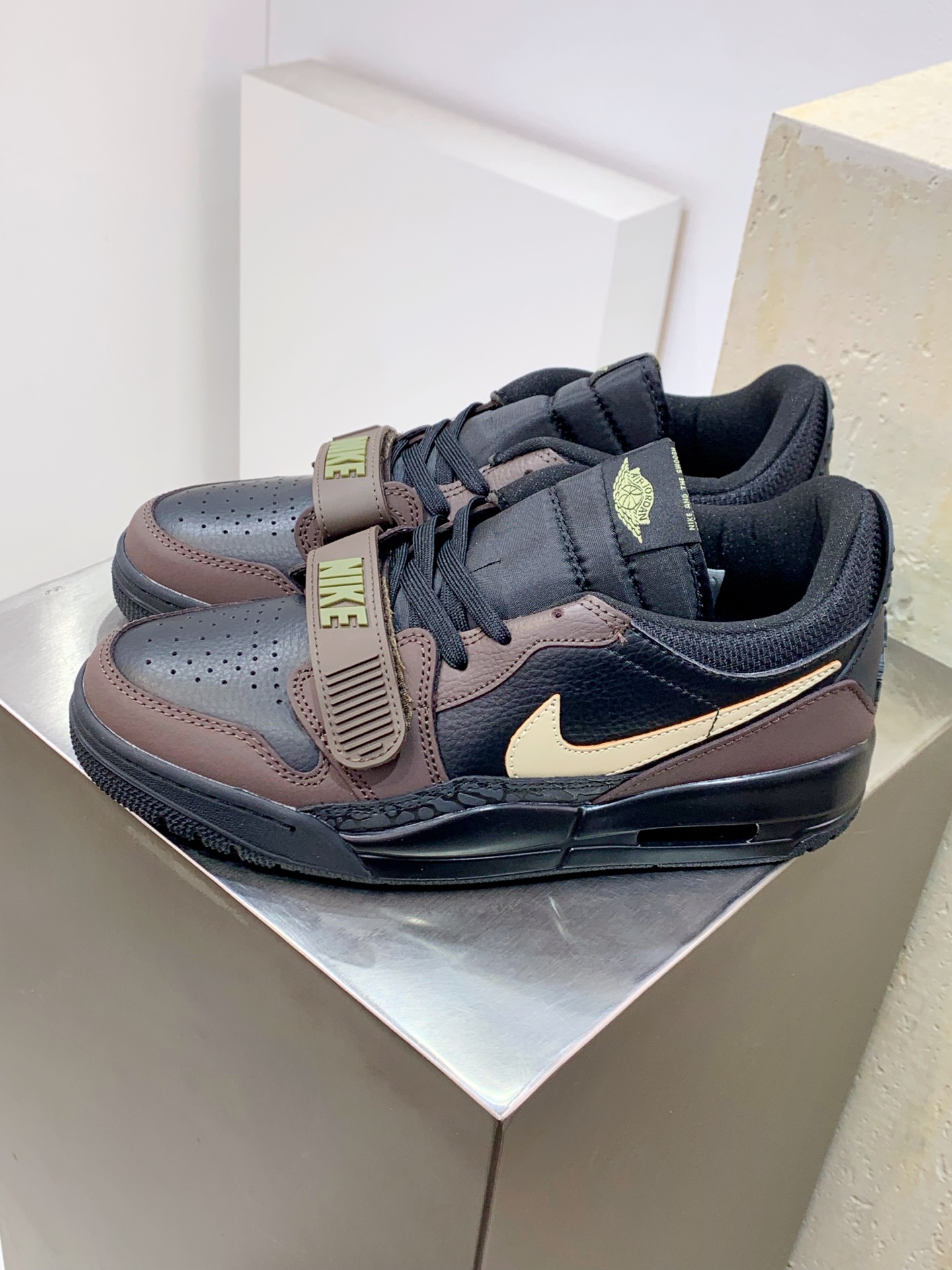 Jordan Nike Basic Shoes M-l-s