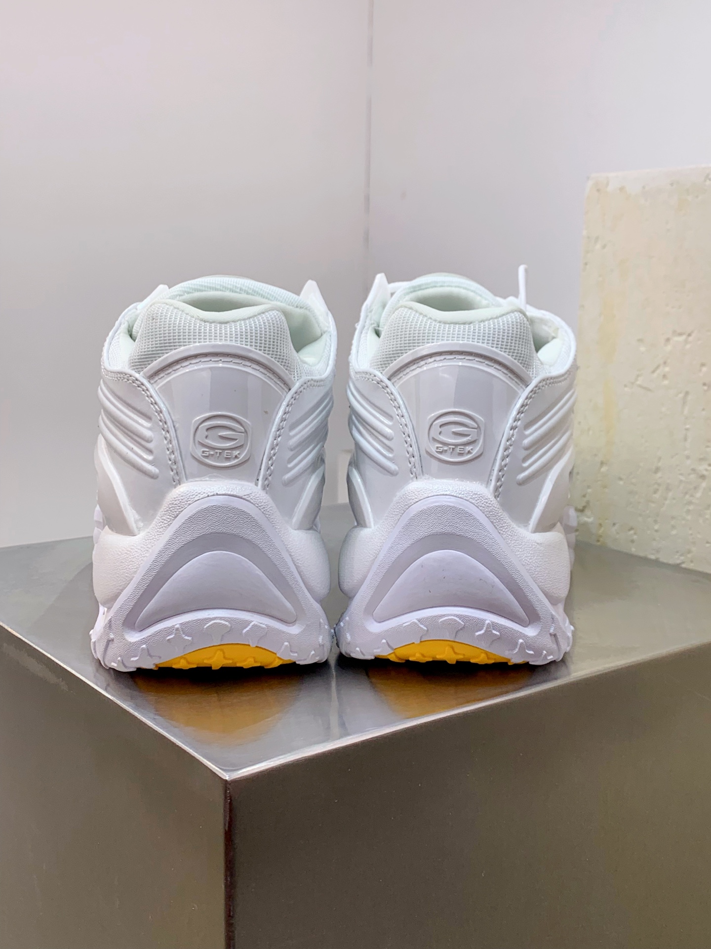 Nike Running Shoes M-l-s