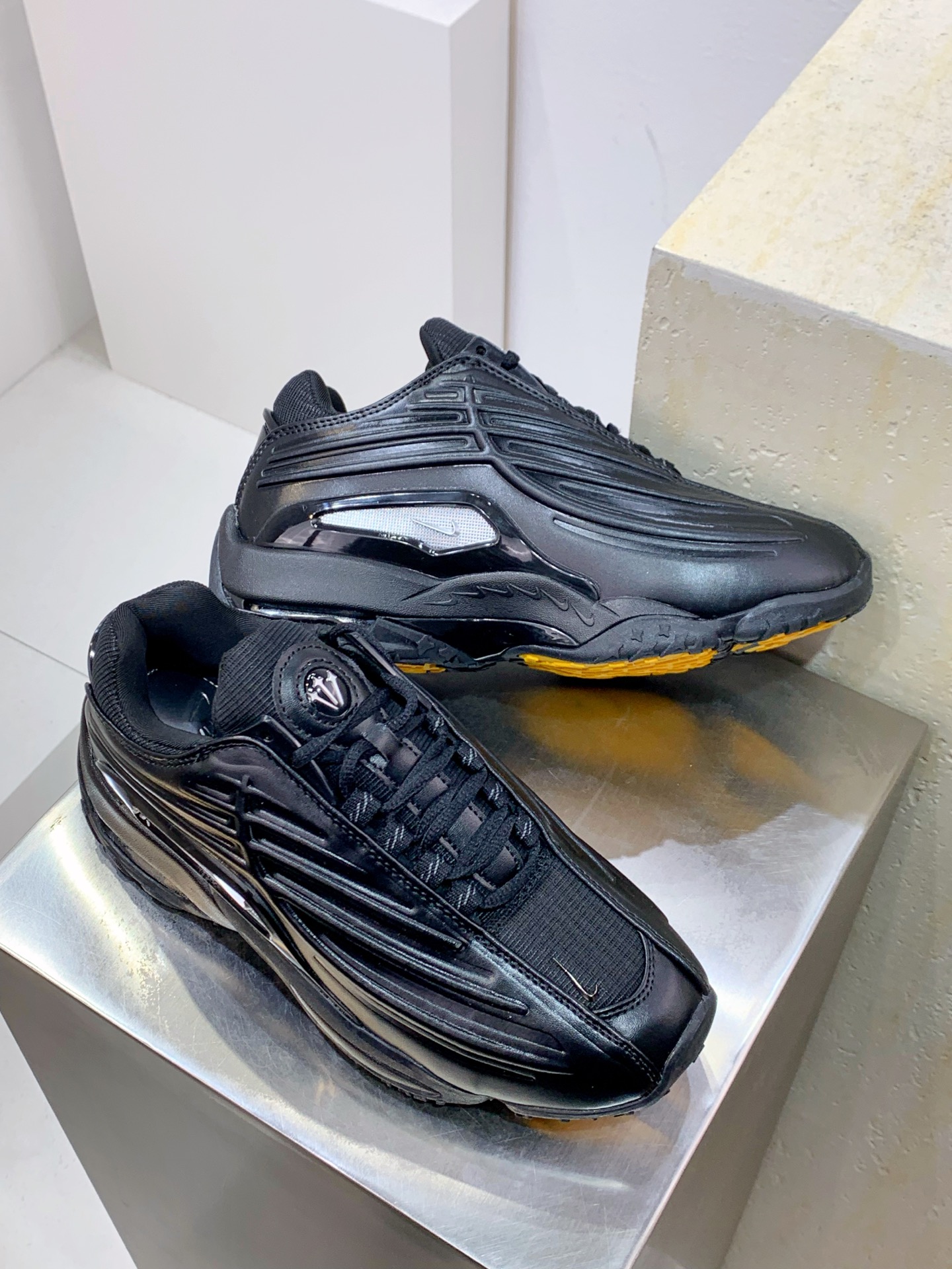 Nike Running Shoes M-l-s