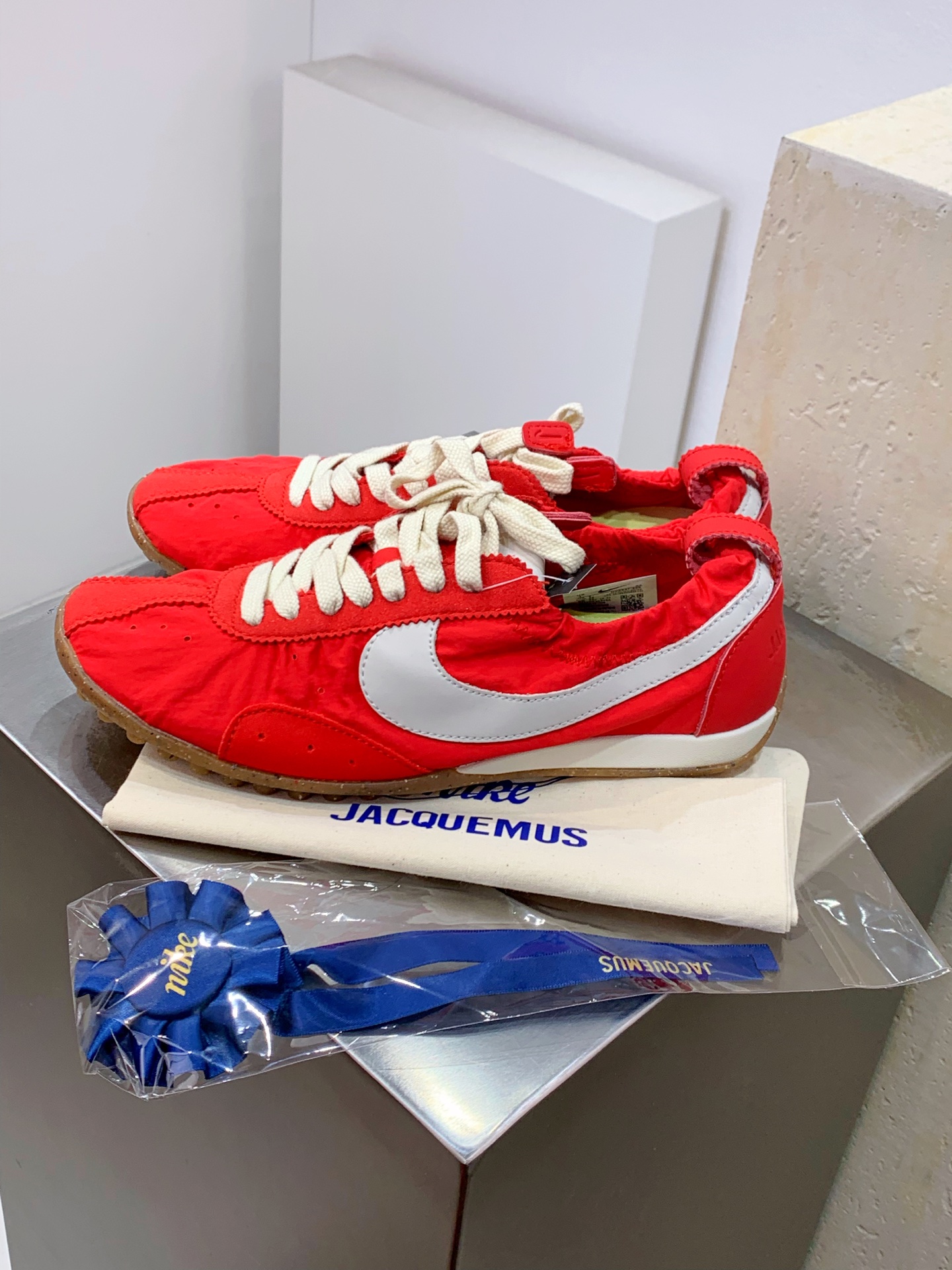 Nike Sneakers Red M-s