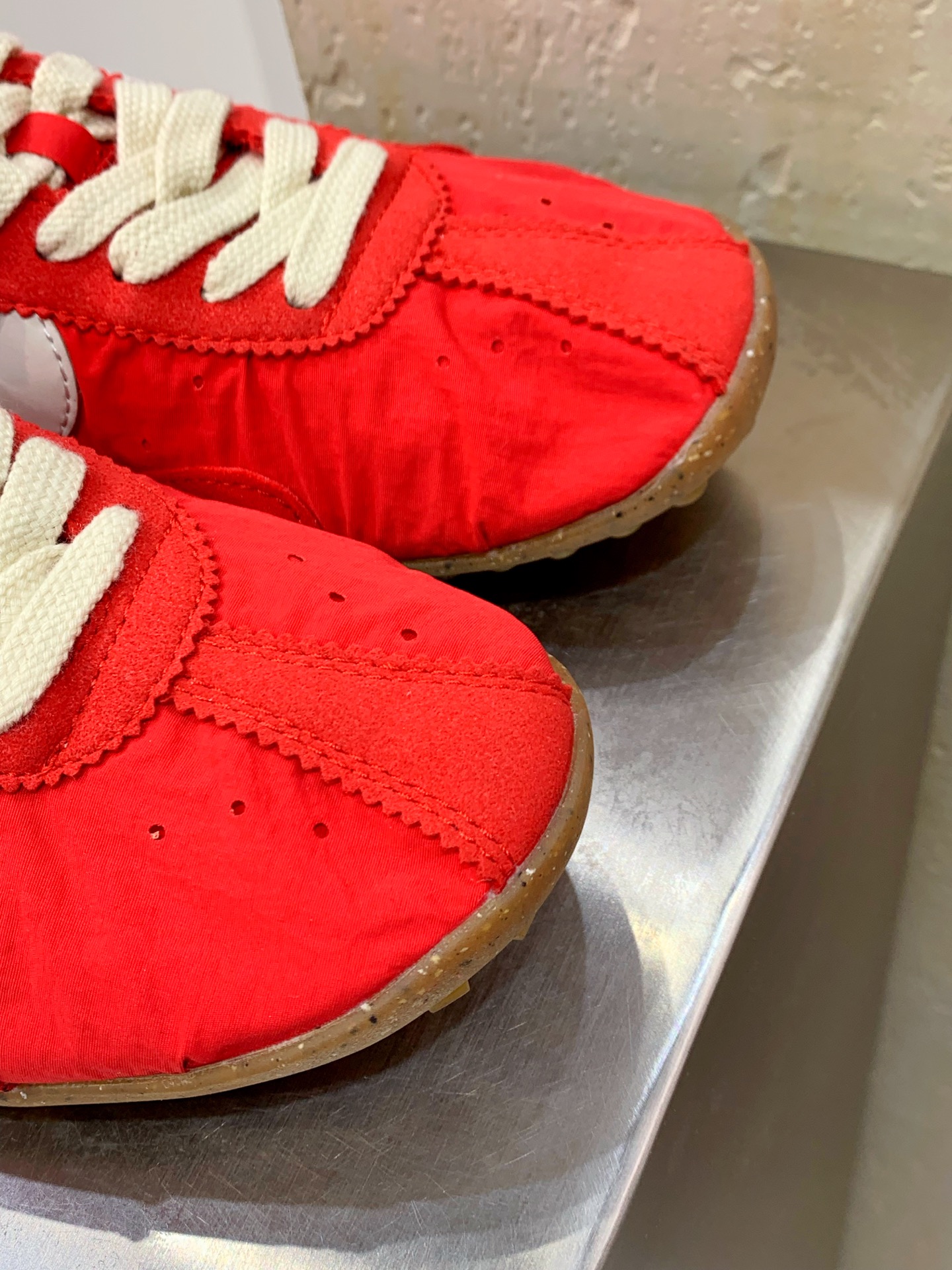 Nike Sneakers Red M-s