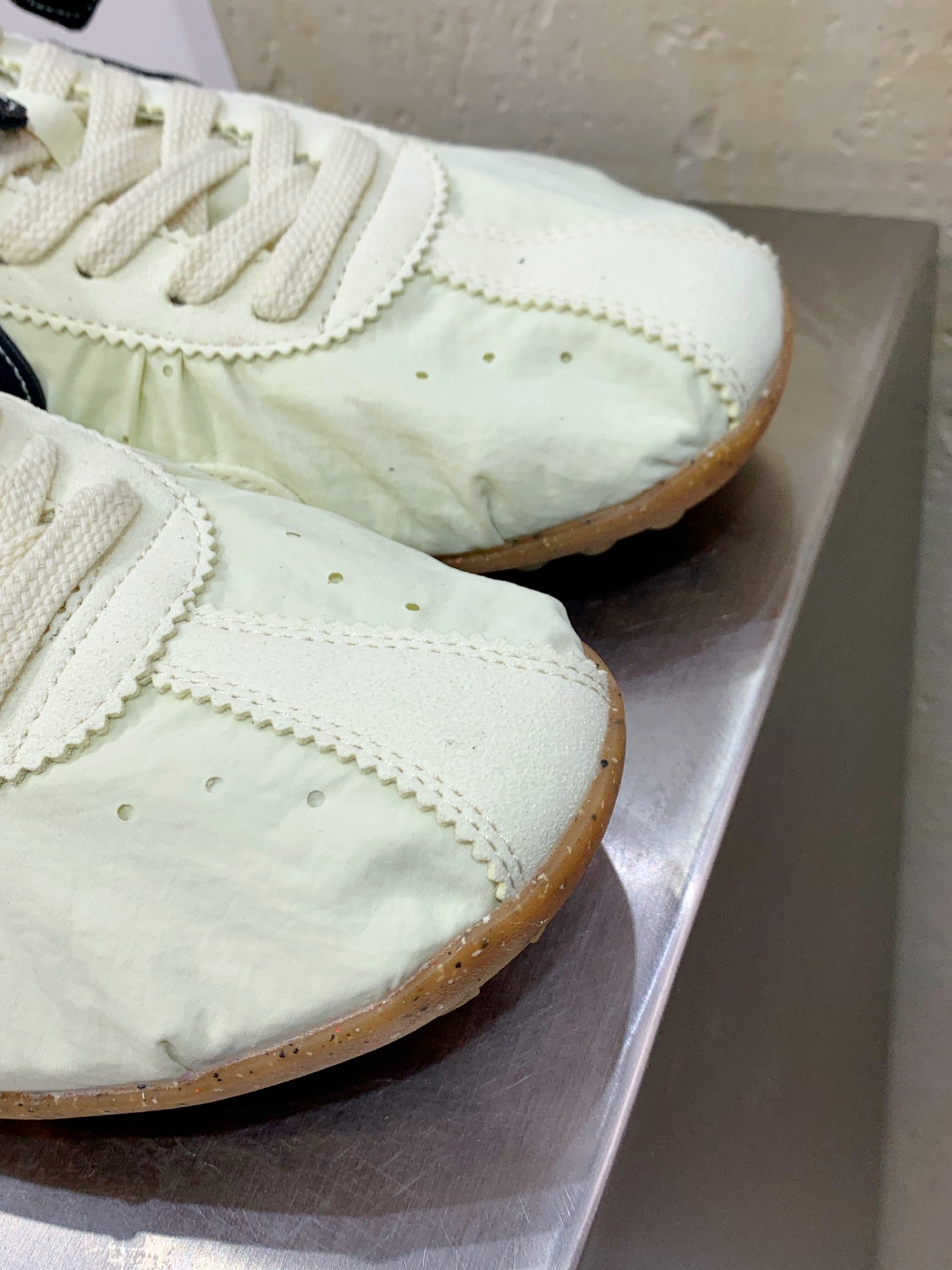 Nike Sneakers Red M-s