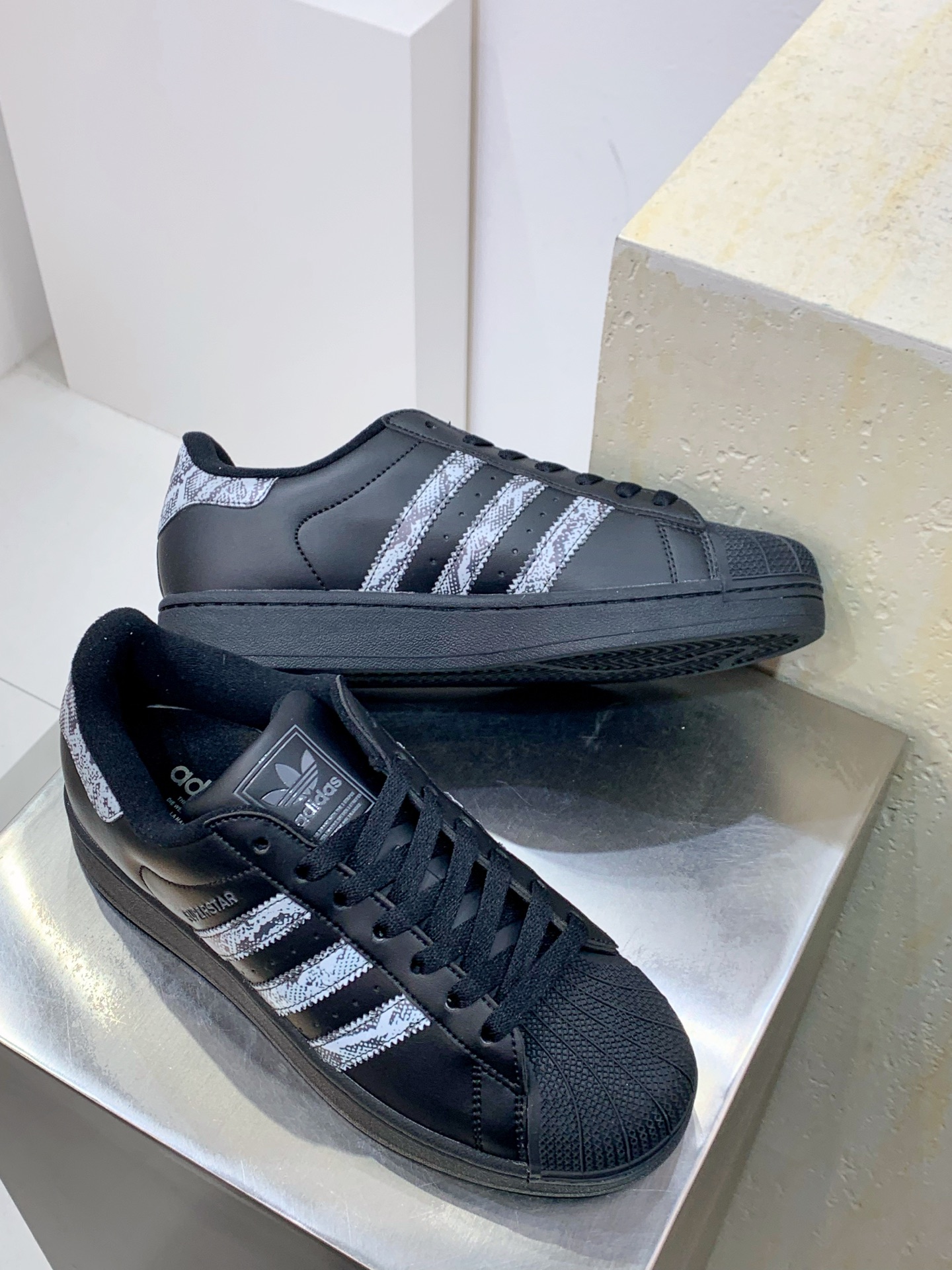 Adidas Board Shoes L-s