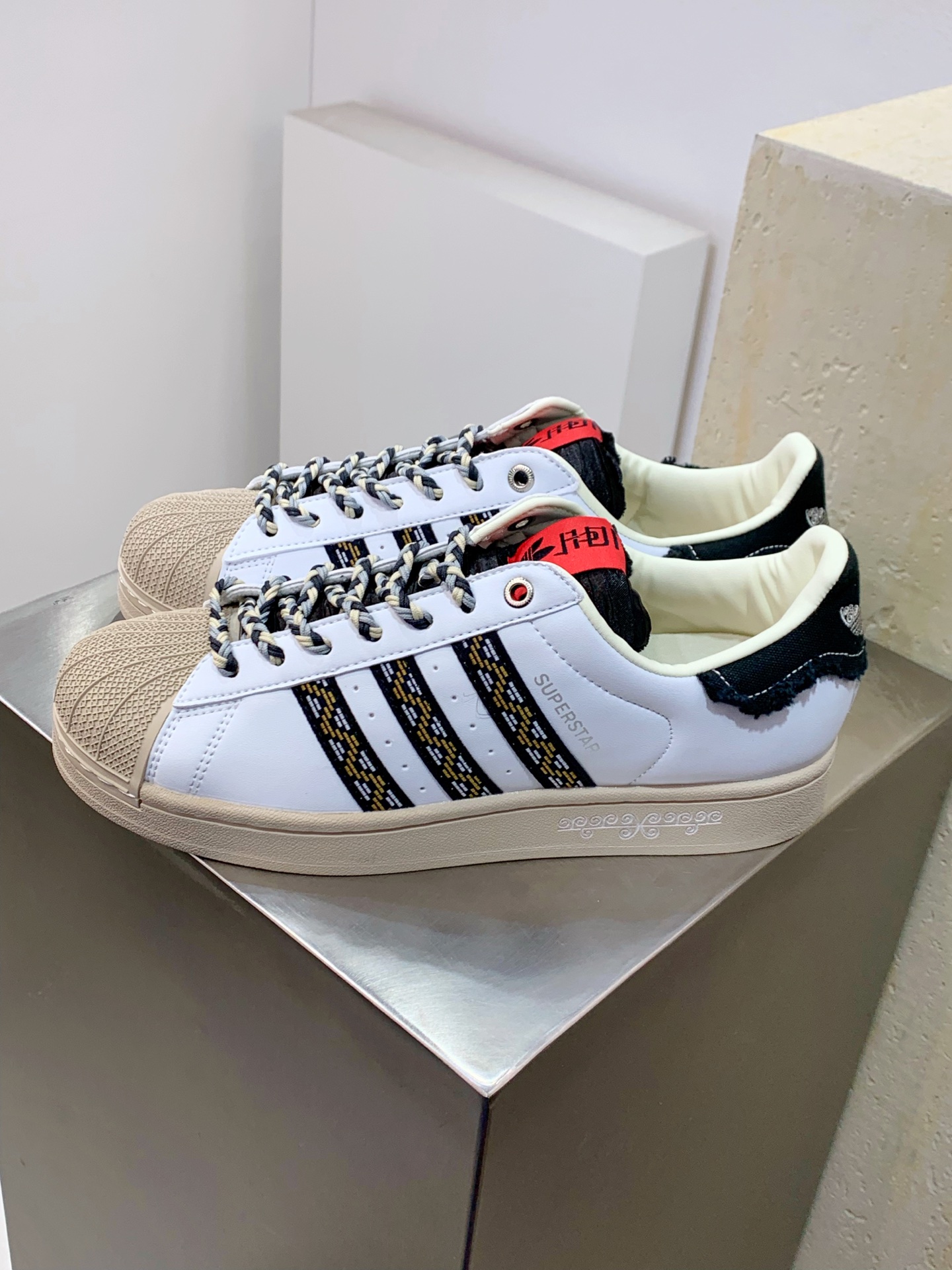 Adidas Board Shoes L-s