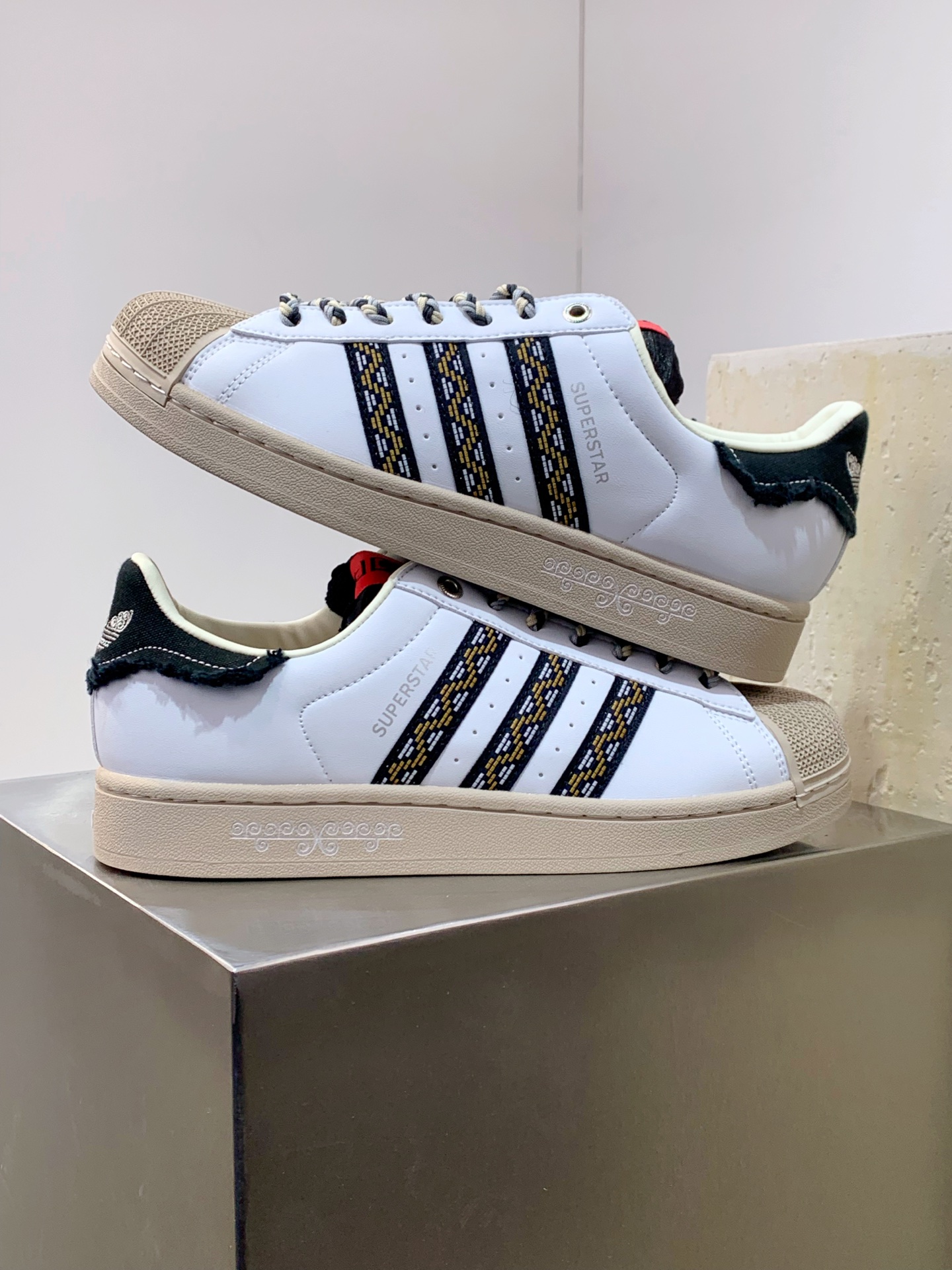 Adidas Board Shoes L-s