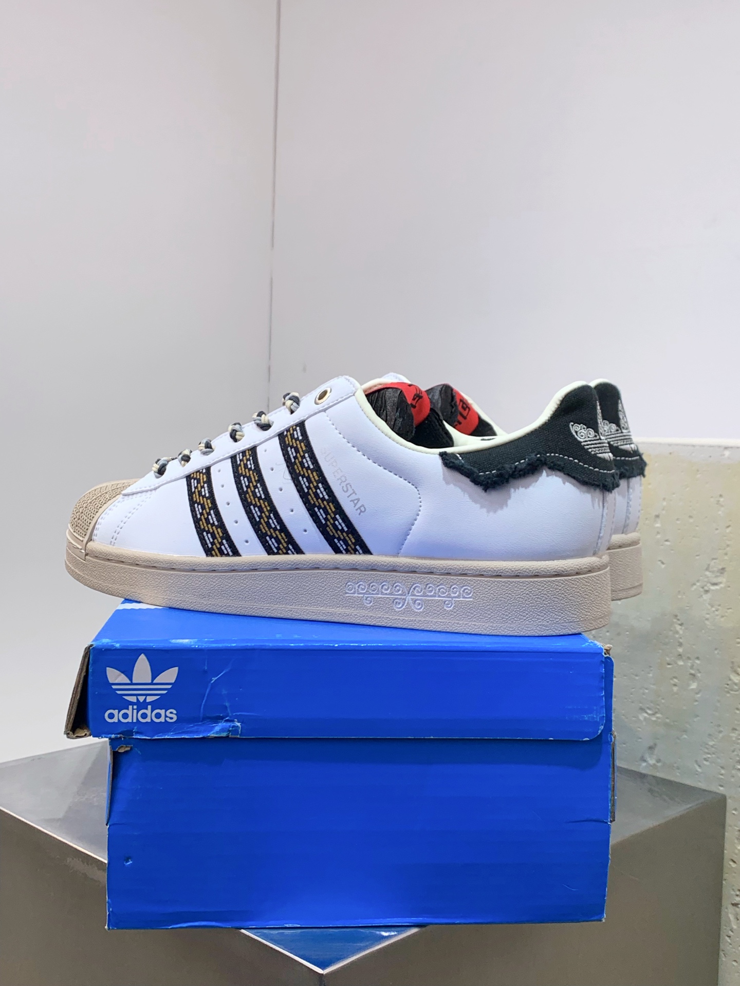 Adidas Board Shoes L-s
