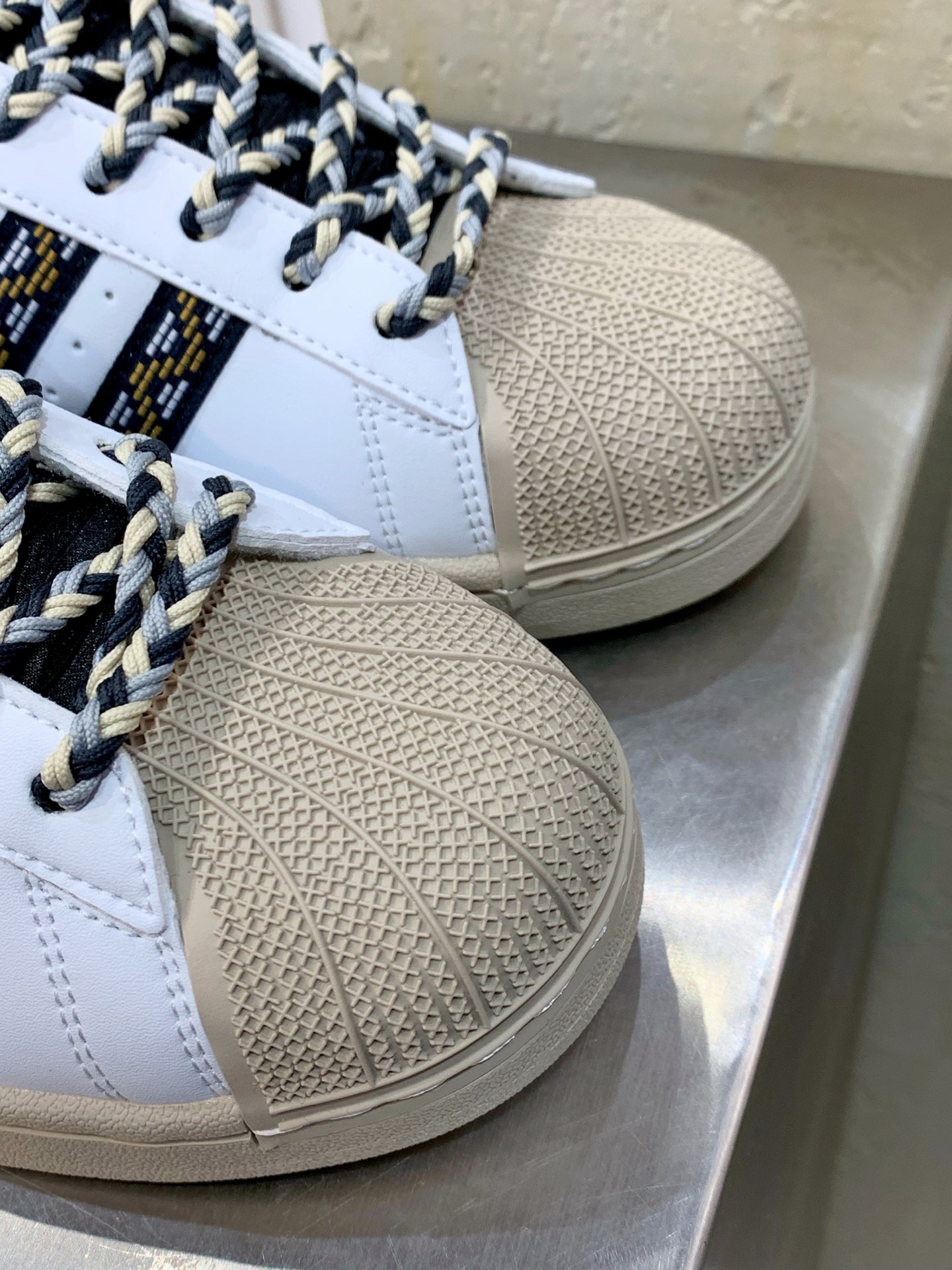 Adidas Board Shoes L-s