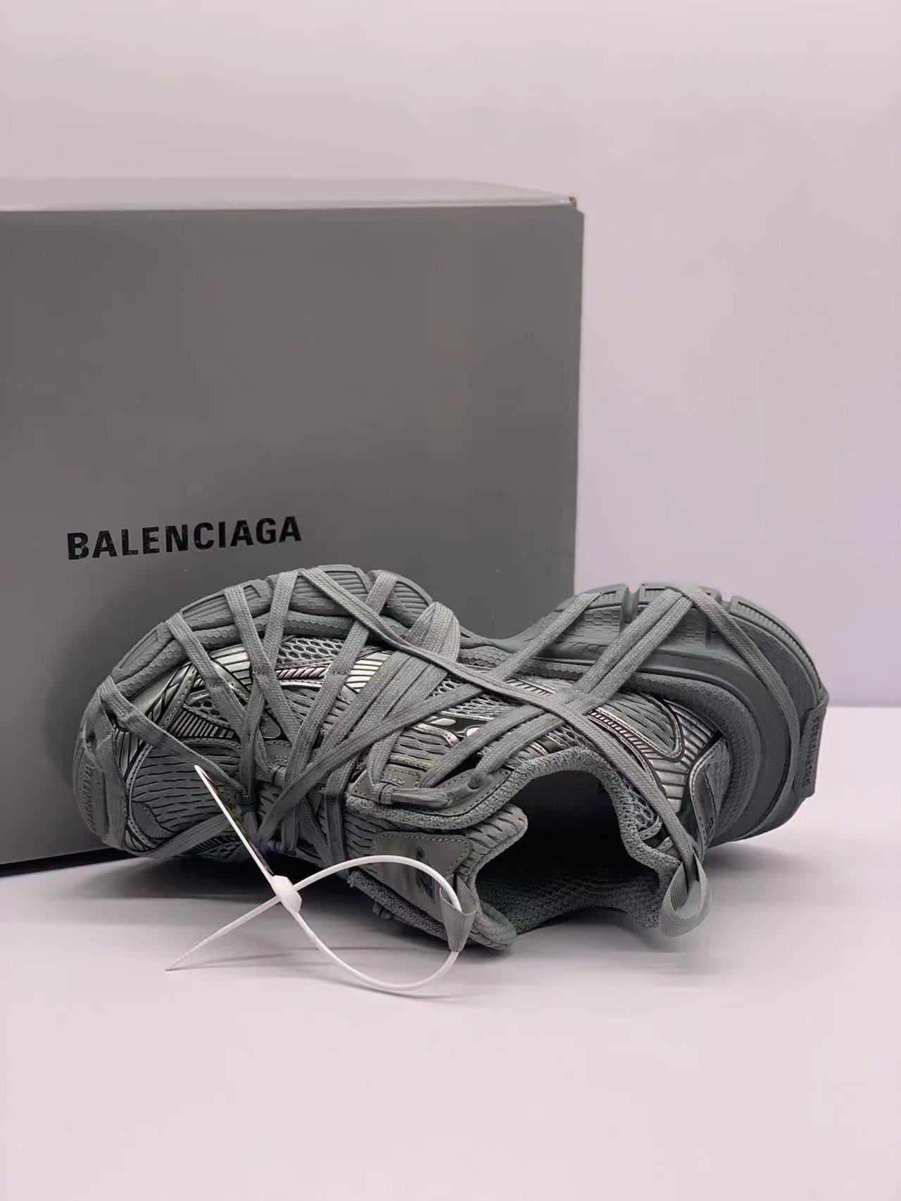 Balenciaga Basic Shoes L-s-xl