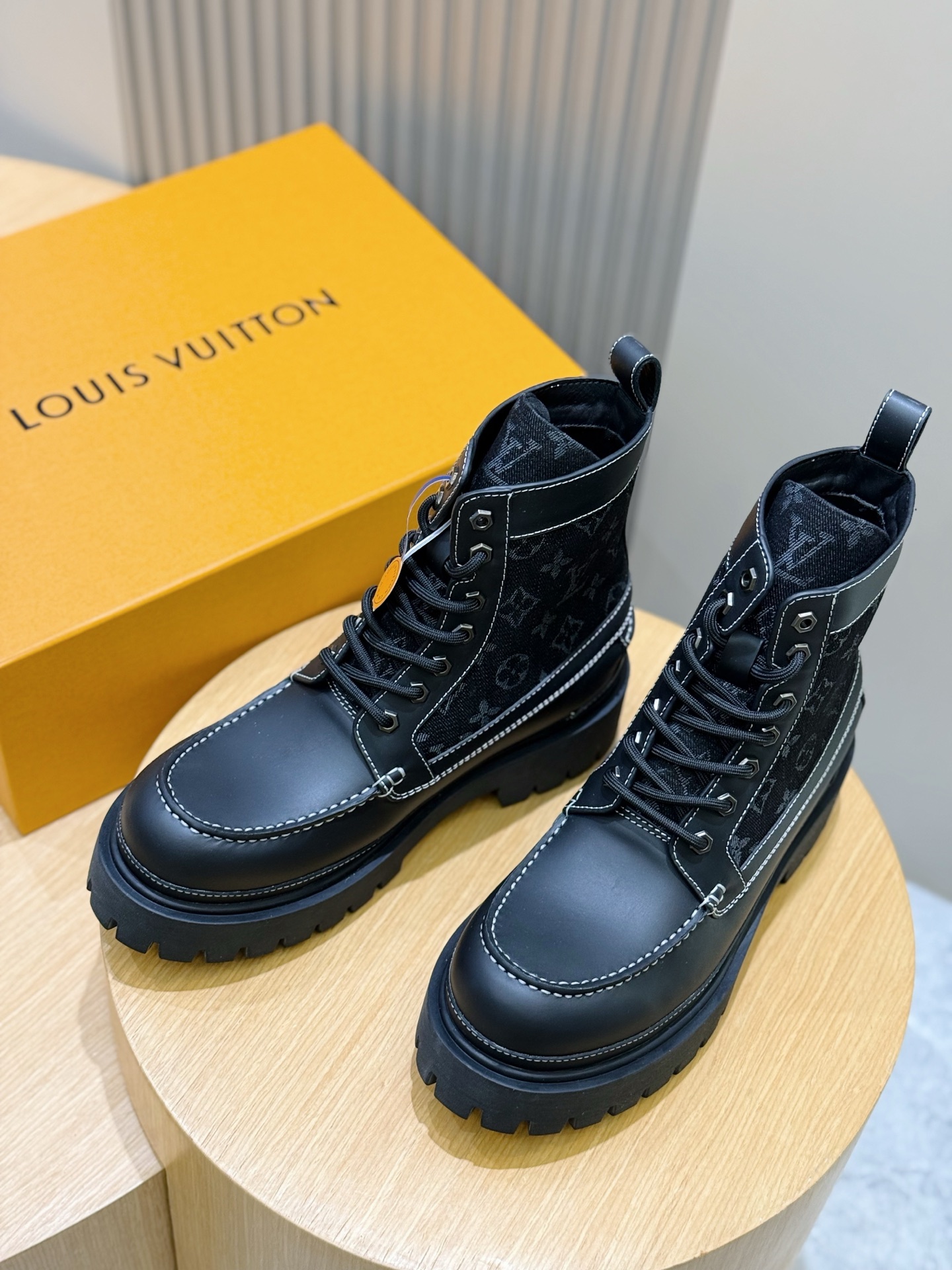 Calvin Klein Louis Vuitton Male Basic Shoes M-l-s