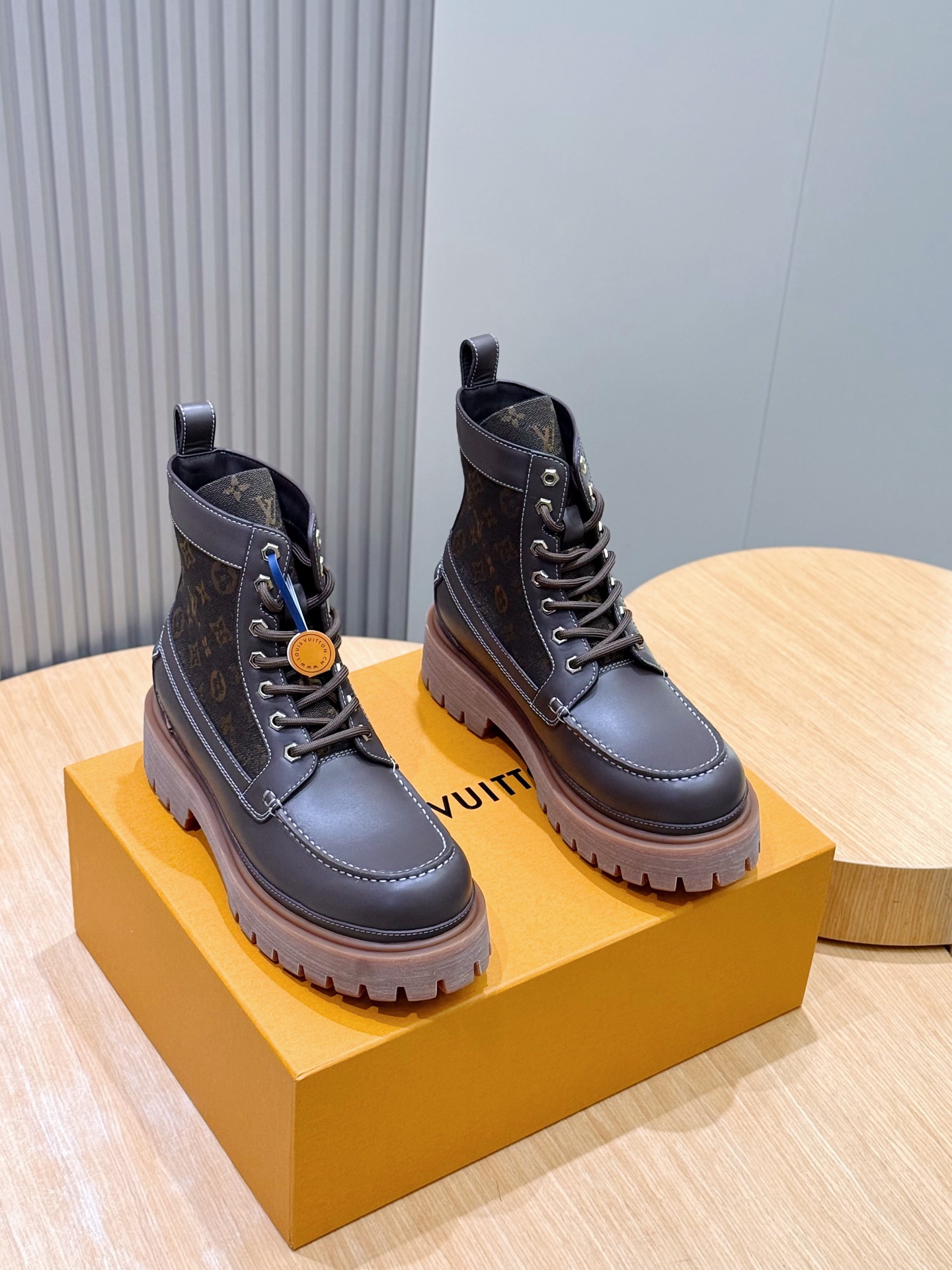 Calvin Klein Louis Vuitton Male Basic Shoes M-l-s