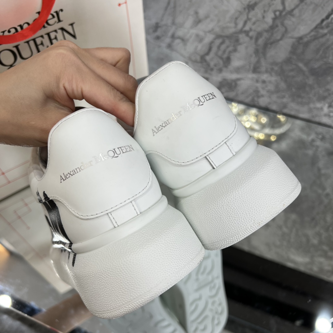 Alexander Mcqueen Male Basic Shoes White M-l-s