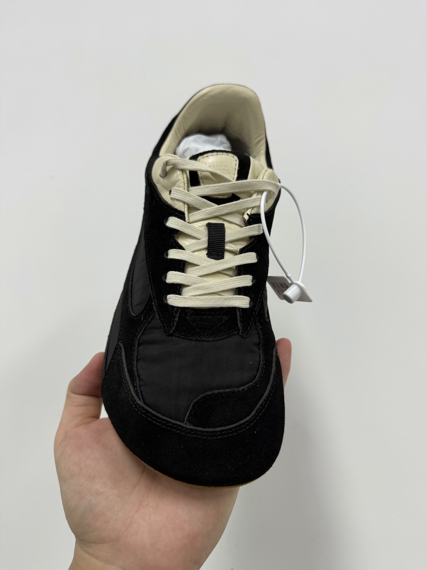 Bottega Veneta Basic Shoes