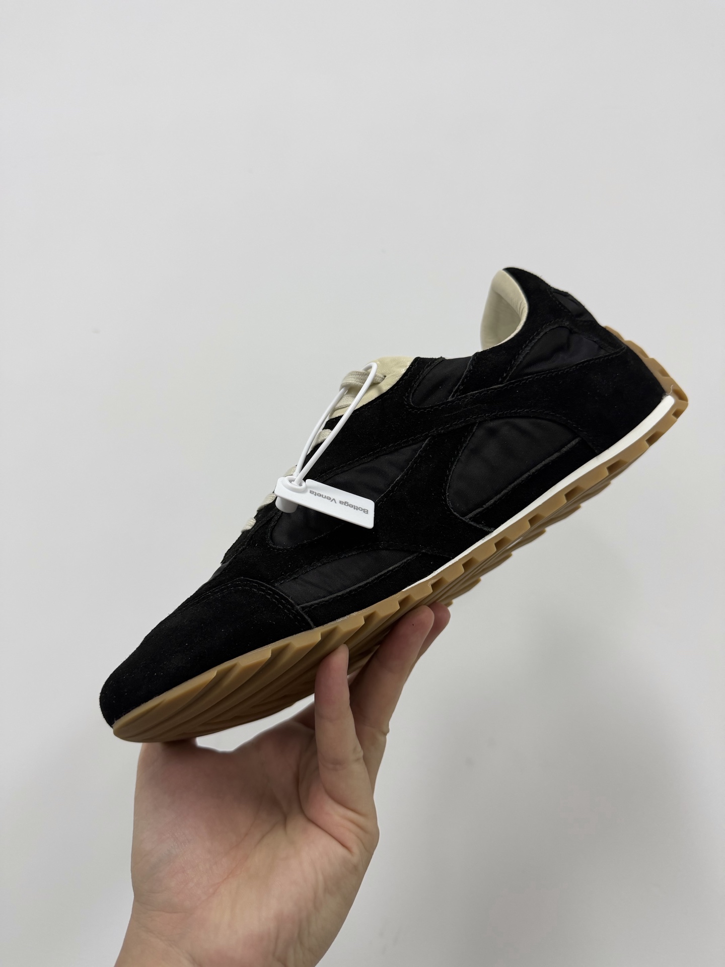 Bottega Veneta Basic Shoes