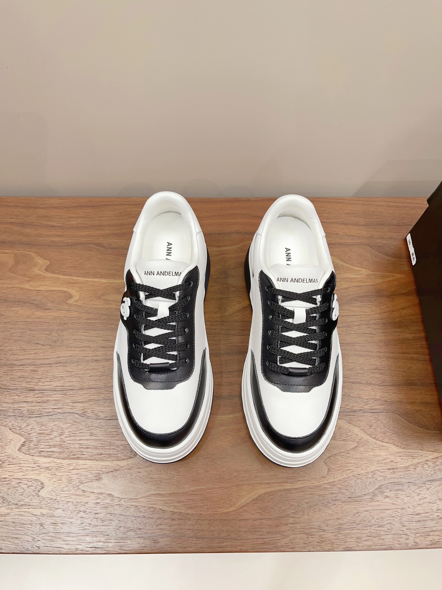 Adidas Basic Shoes 40-m-l