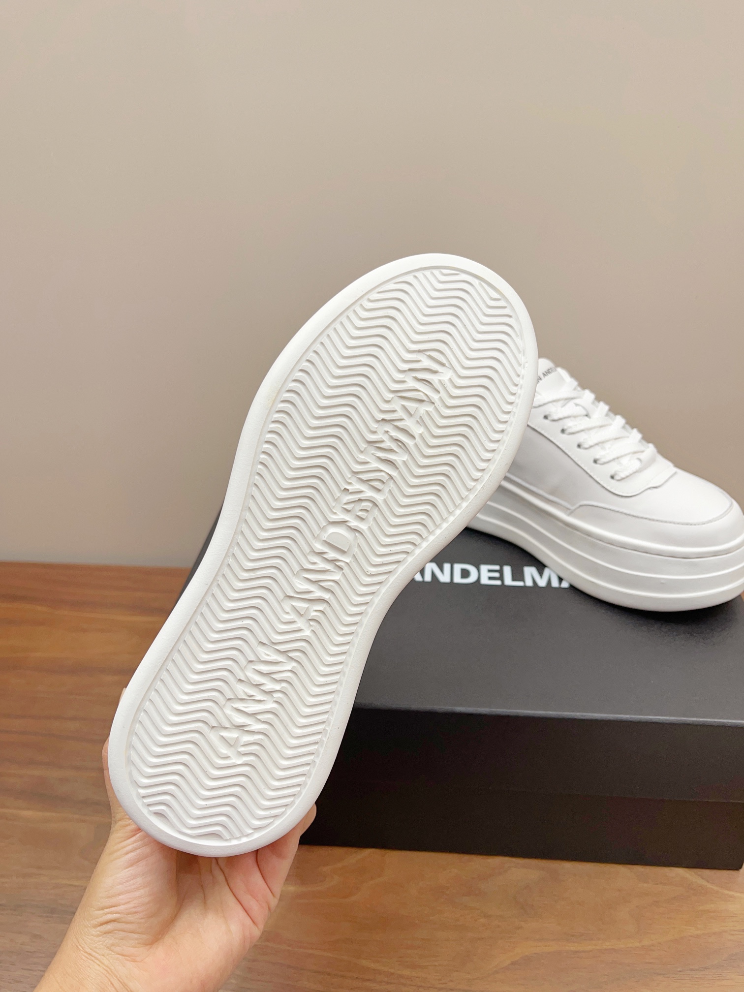 Adidas Basic Shoes 40-m-l