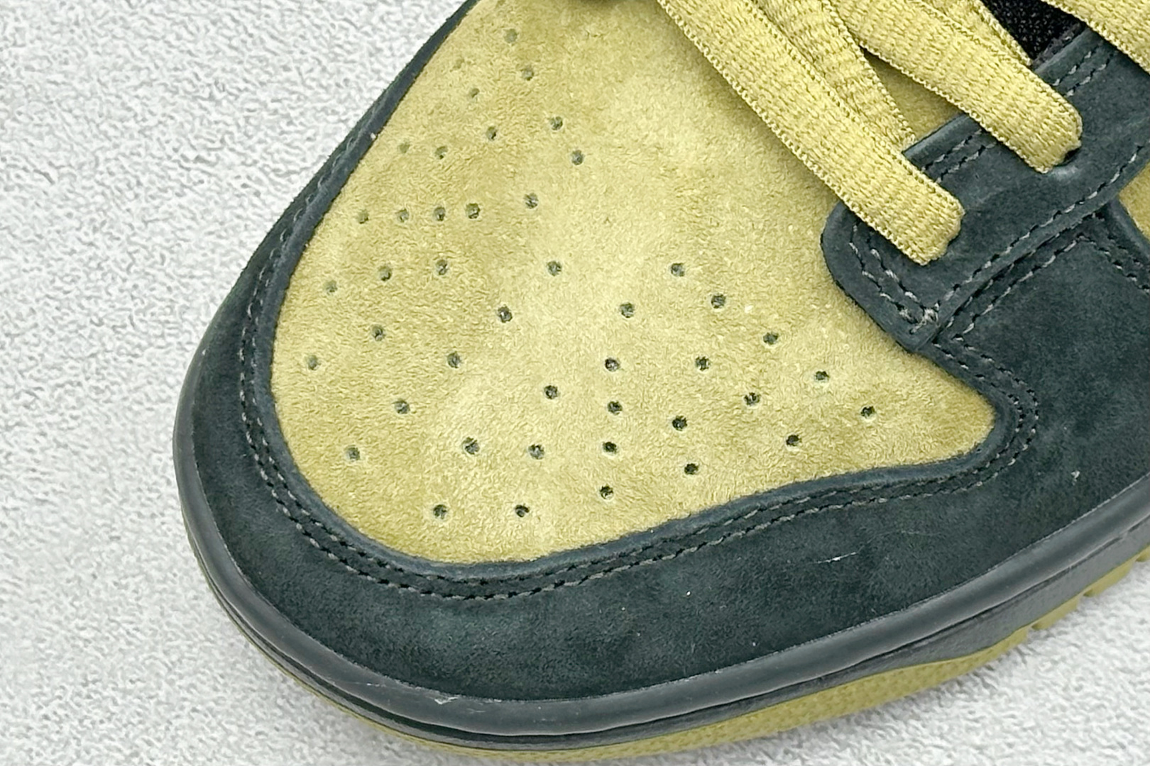 Nike Supreme Basic Shoes M-l-s