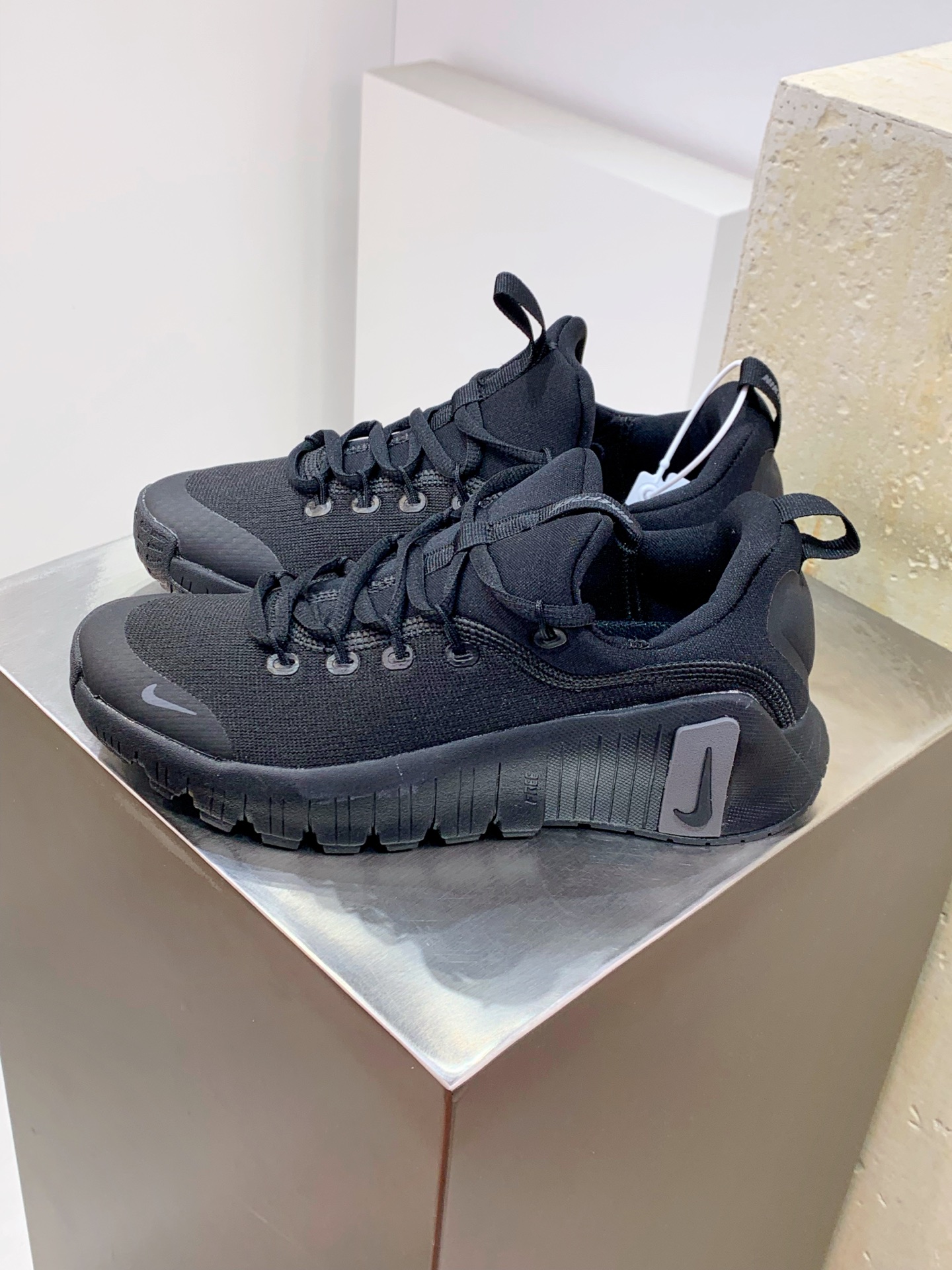 Sneakers Mesh Shock Absorbing M-l