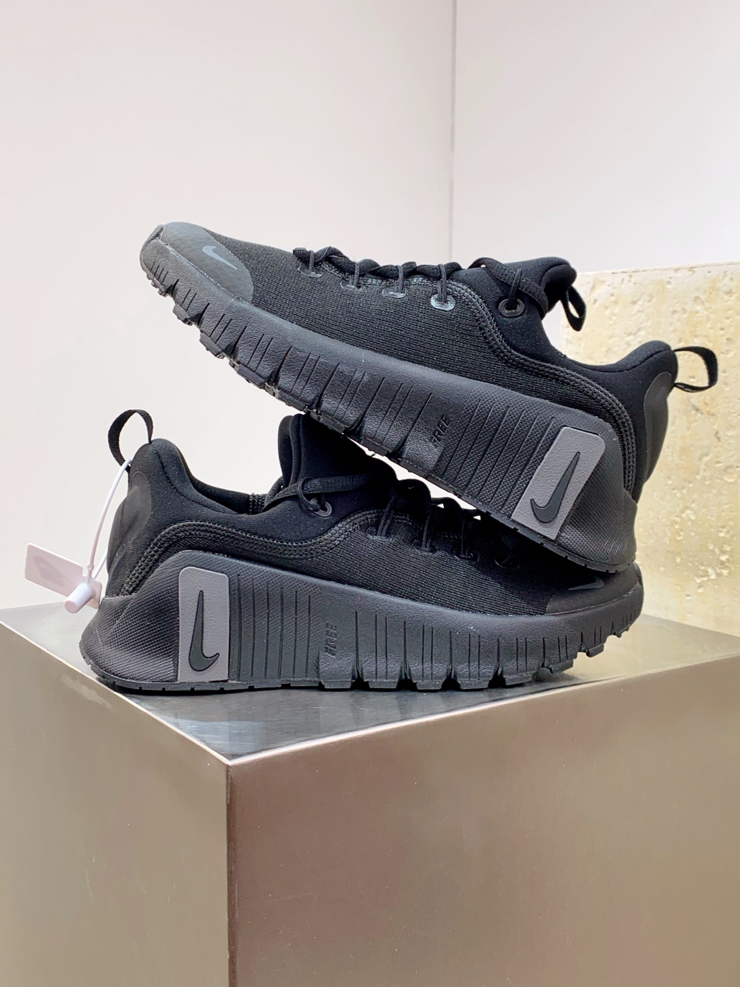 Sneakers Mesh Shock Absorbing M-l