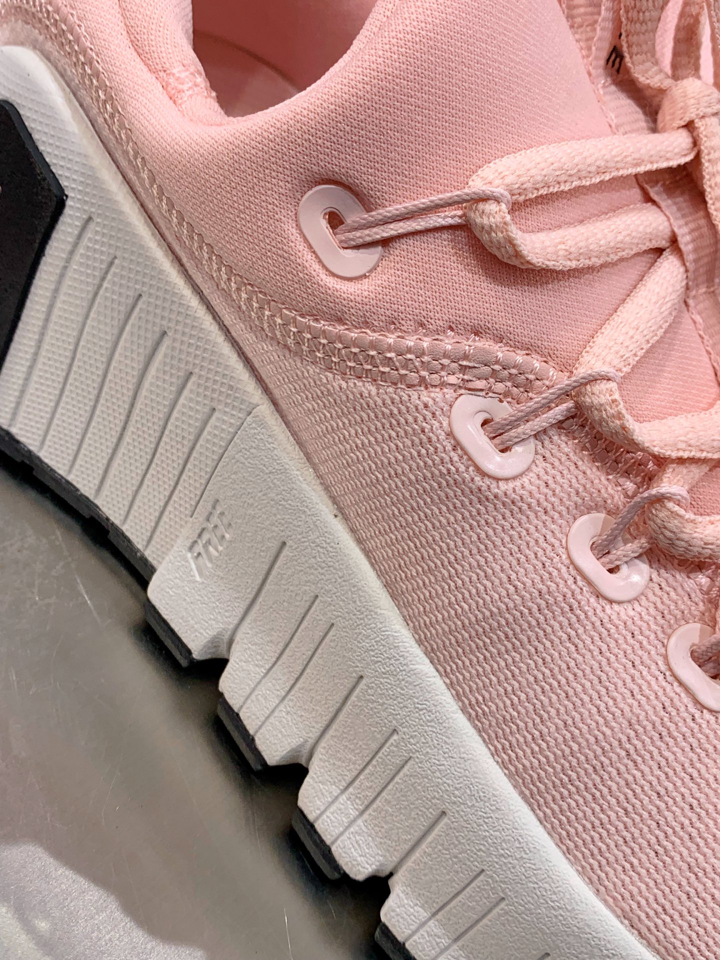 Sneakers Mesh Shock Absorbing M-l