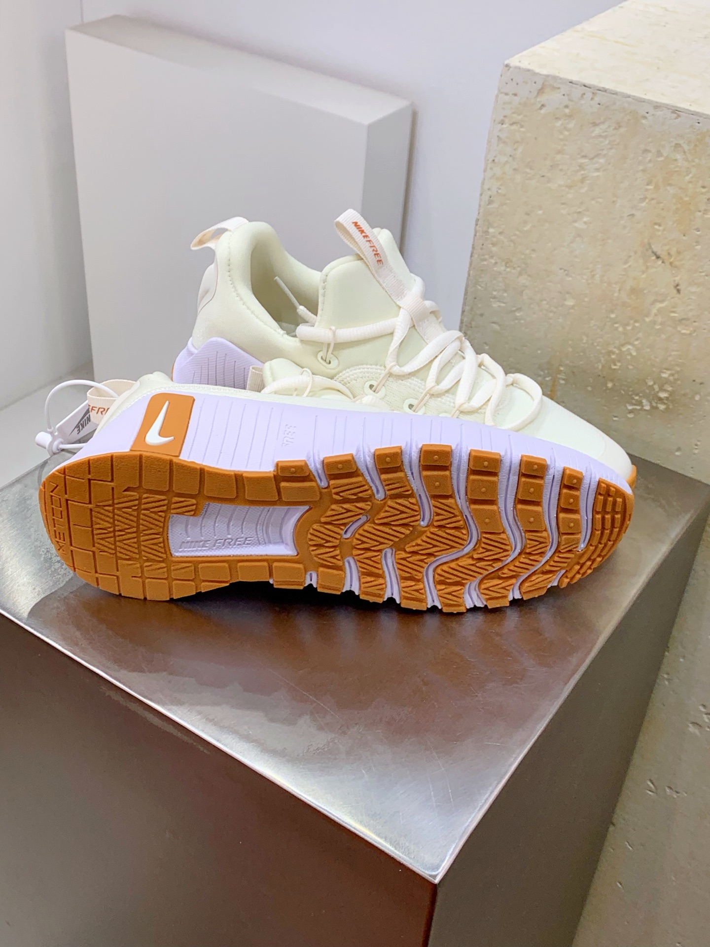 Sneakers Mesh Shock Absorbing M-l