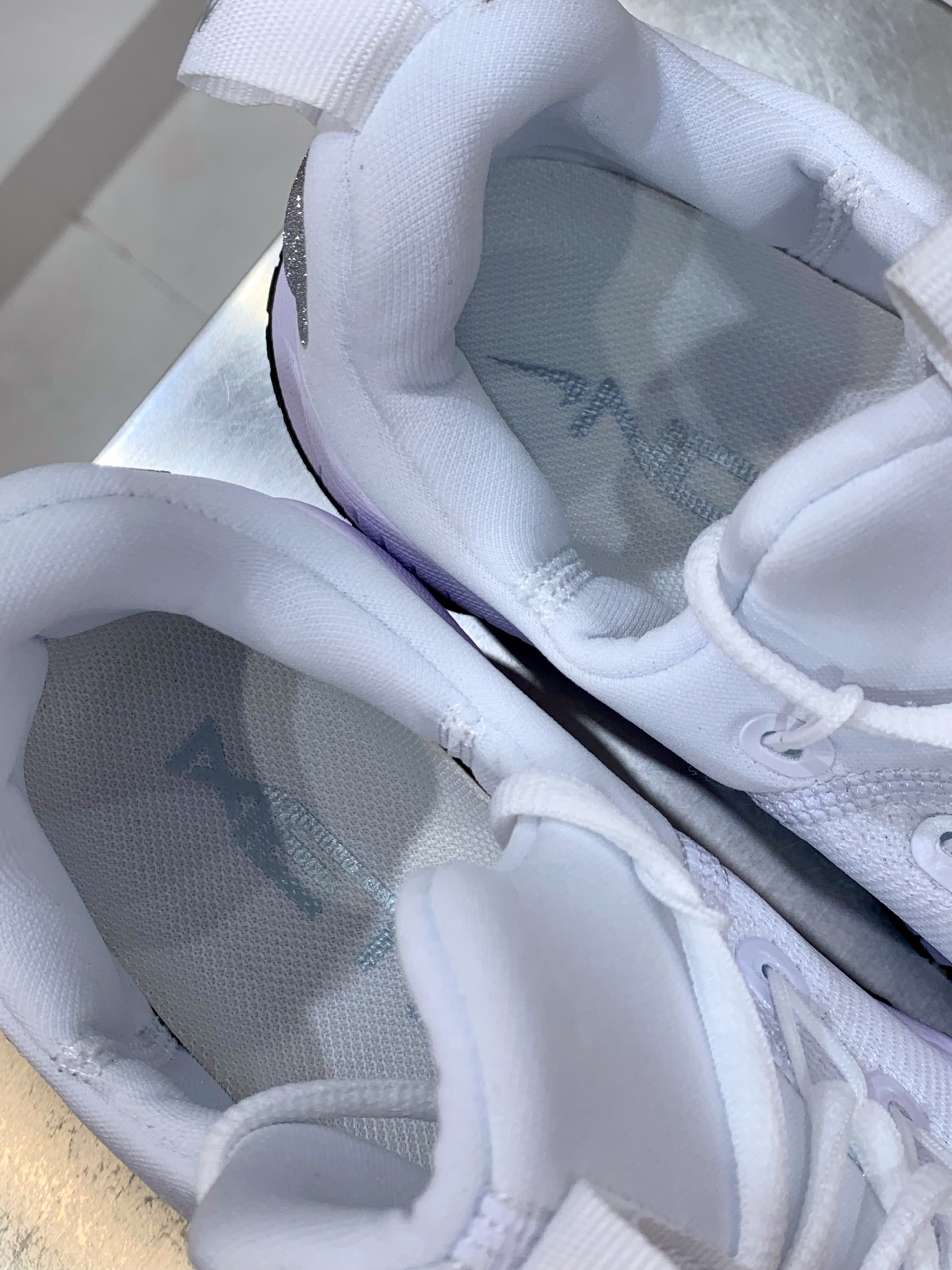 Sneakers Mesh Shock Absorbing M-l