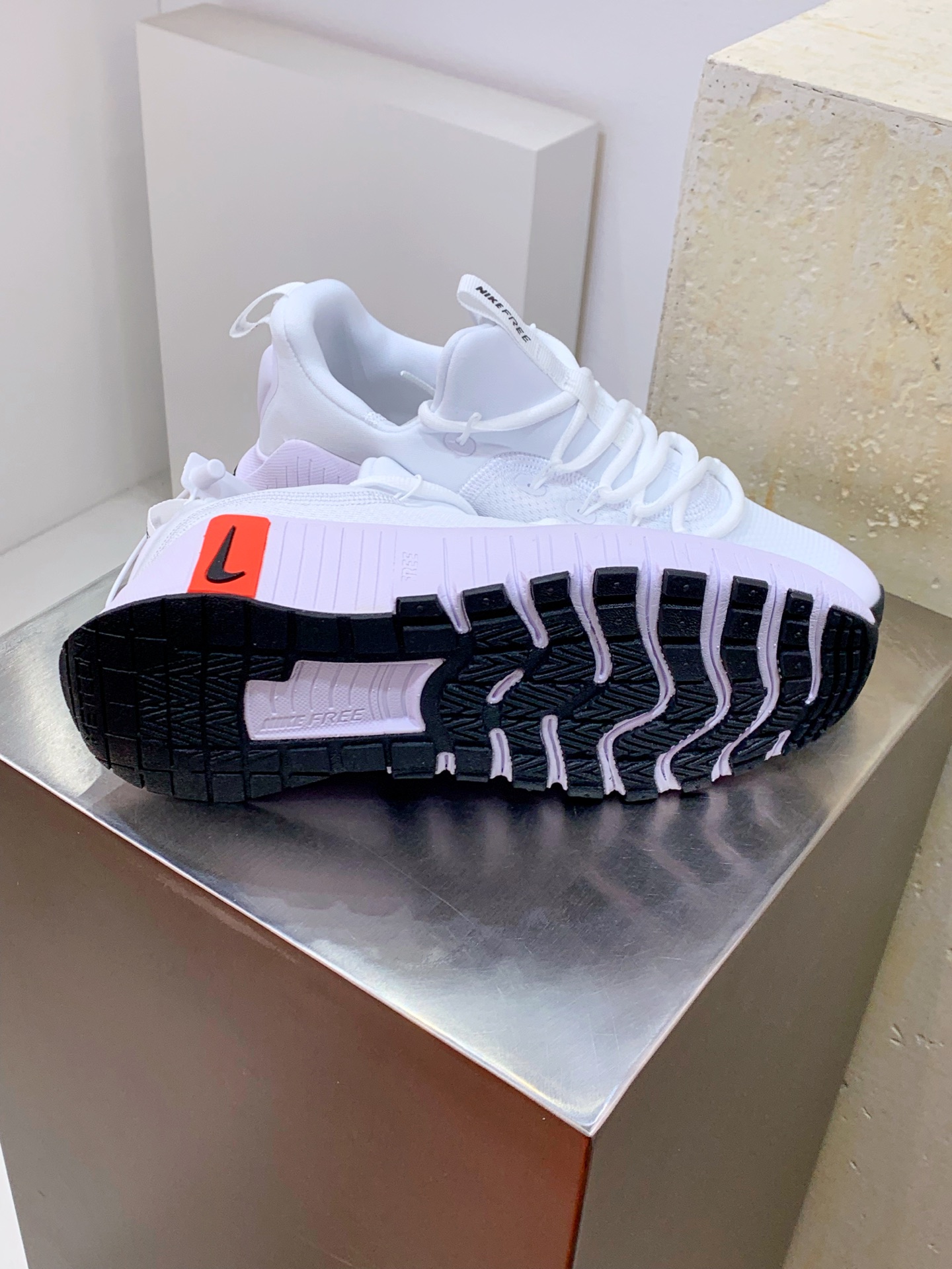 Sneakers Mesh Shock Absorbing M-l