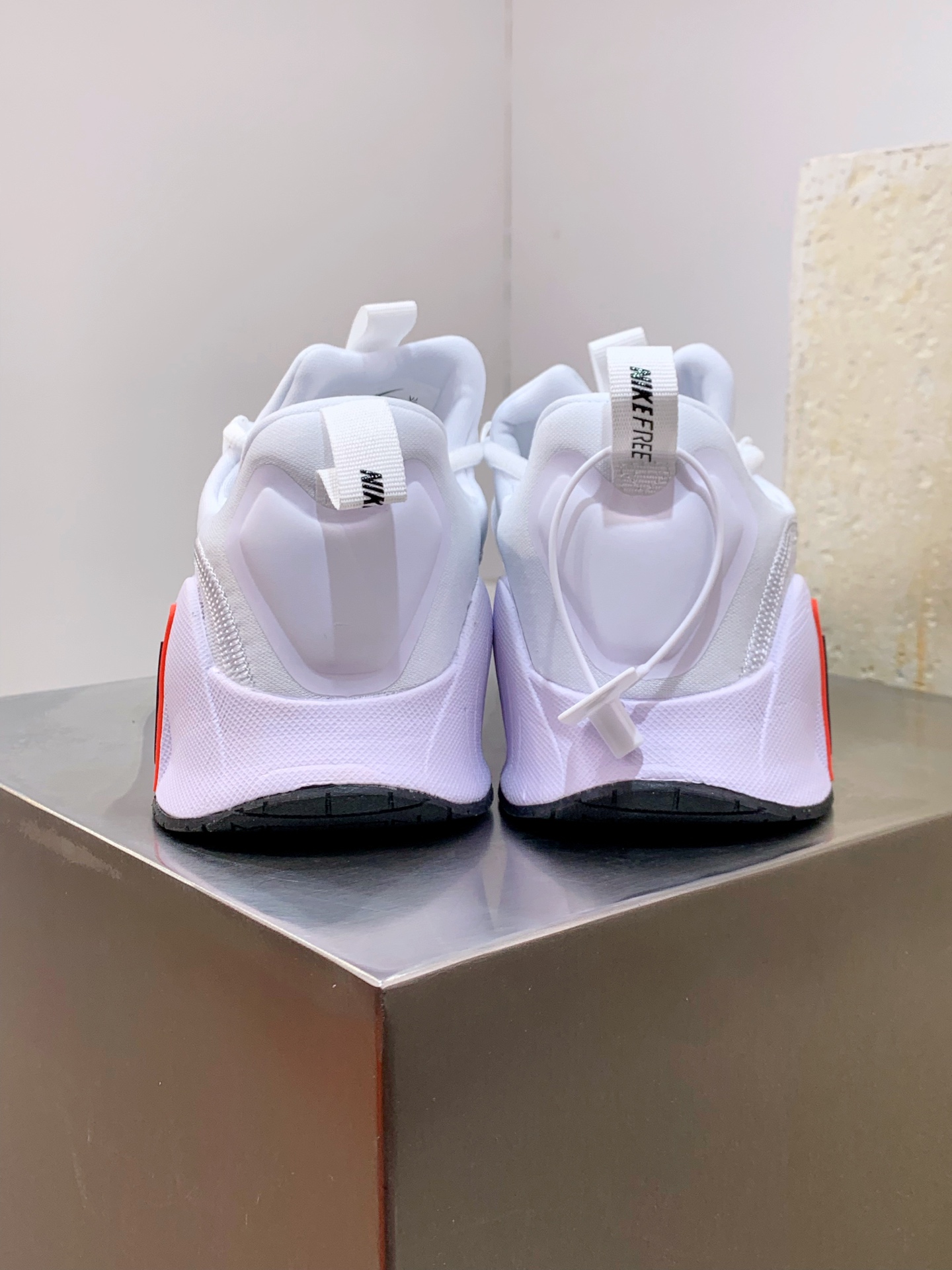 Sneakers Mesh Shock Absorbing M-l