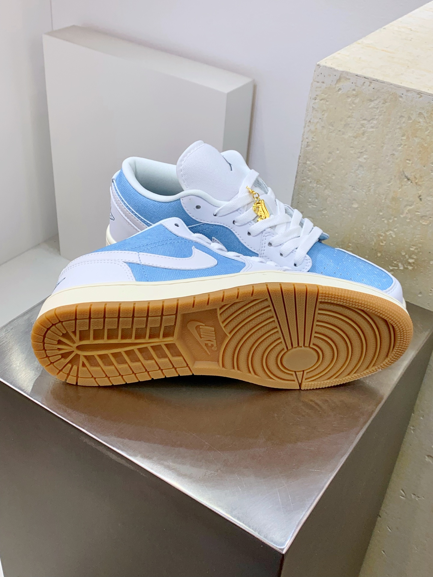 Jordan Nike Basic Shoes L-s