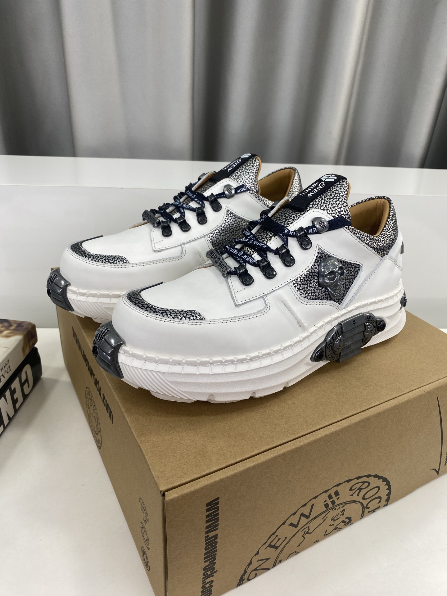 Calvin Klein Male Basic Shoes