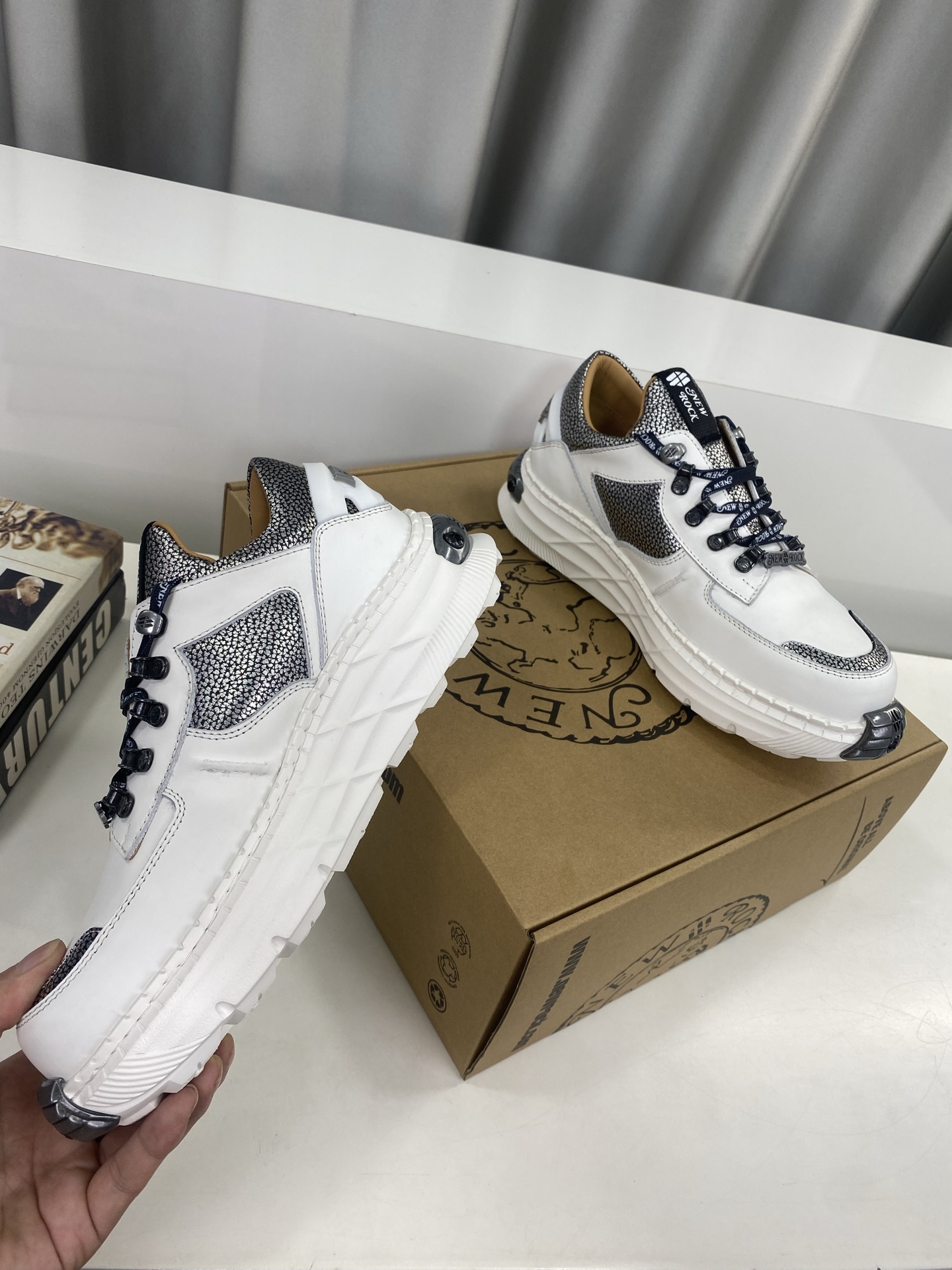 Calvin Klein Male Basic Shoes