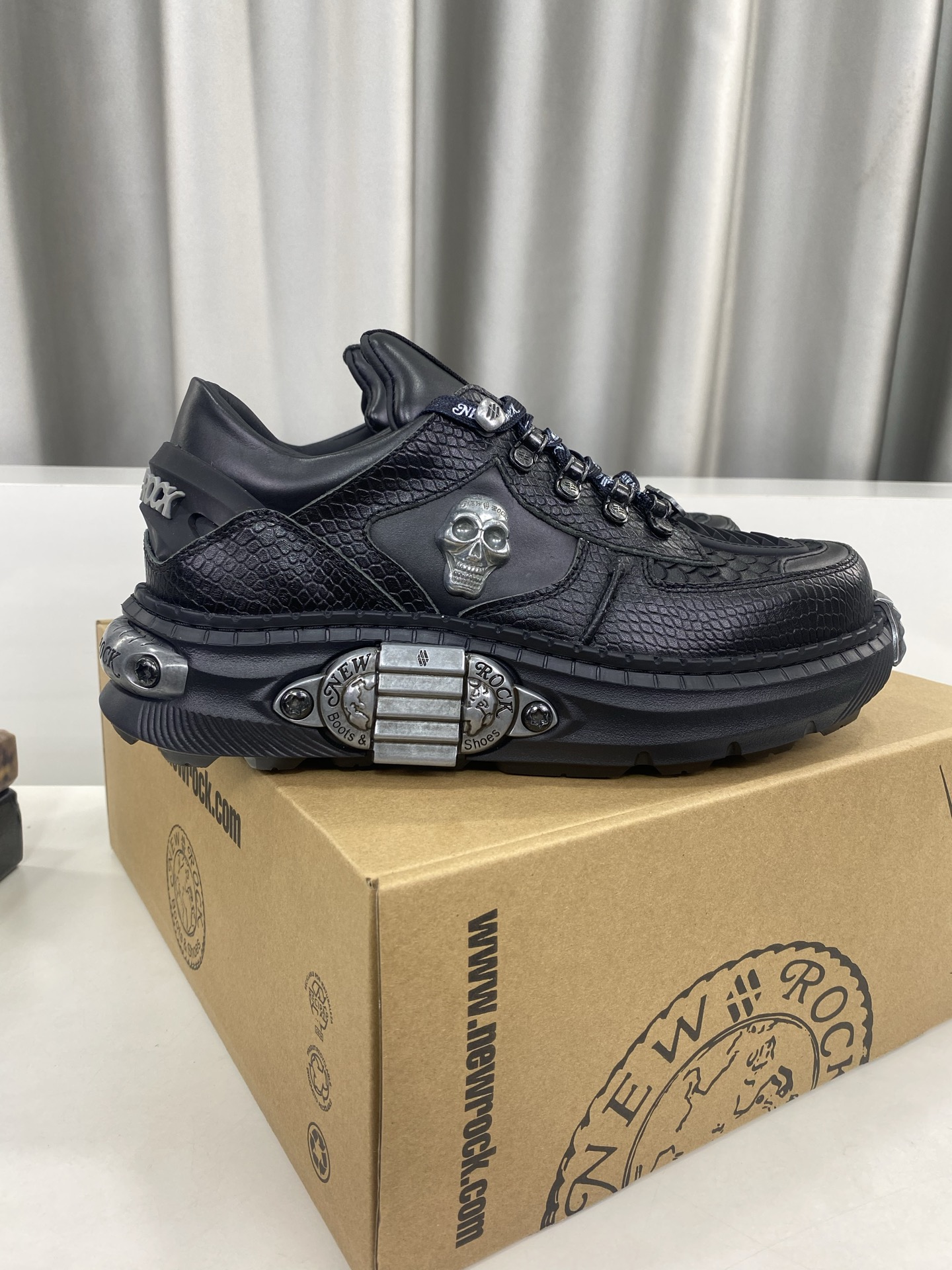 Calvin Klein Male Basic Shoes