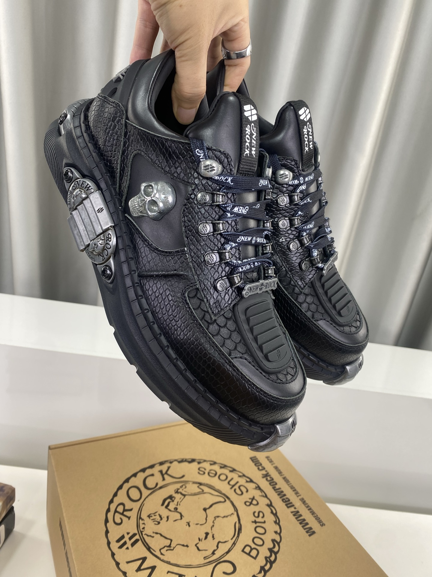 Calvin Klein Male Basic Shoes