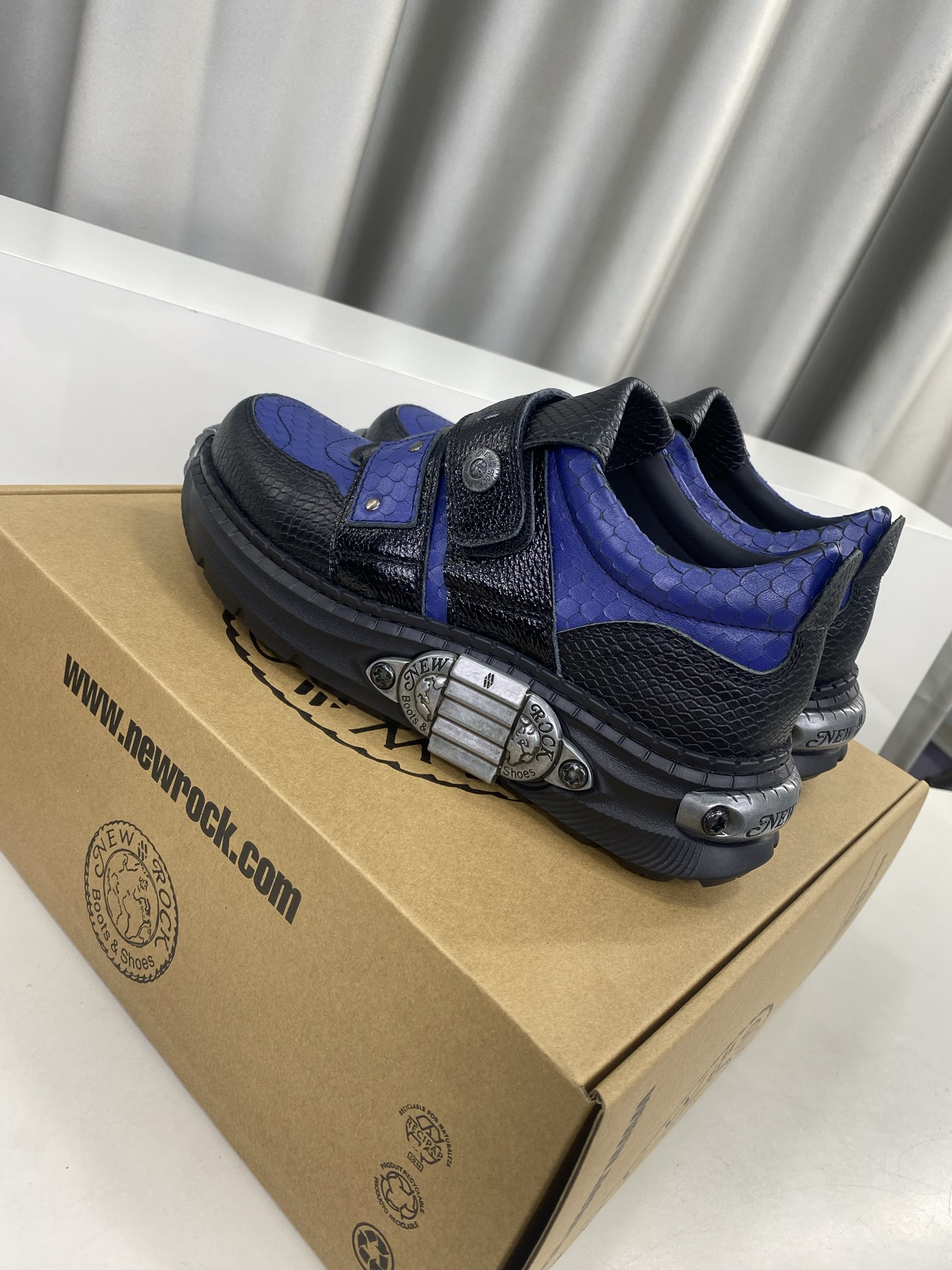 Calvin Klein Male Basic Shoes