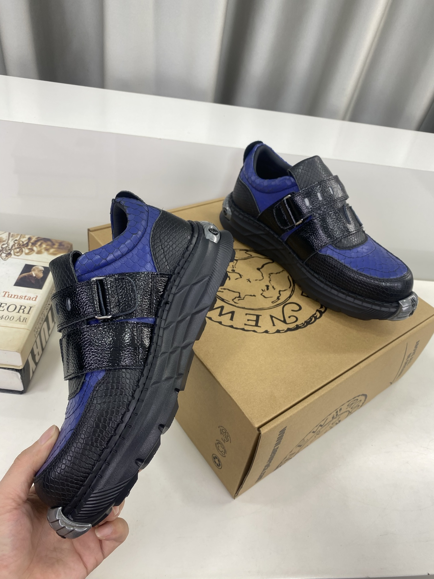 Calvin Klein Male Basic Shoes