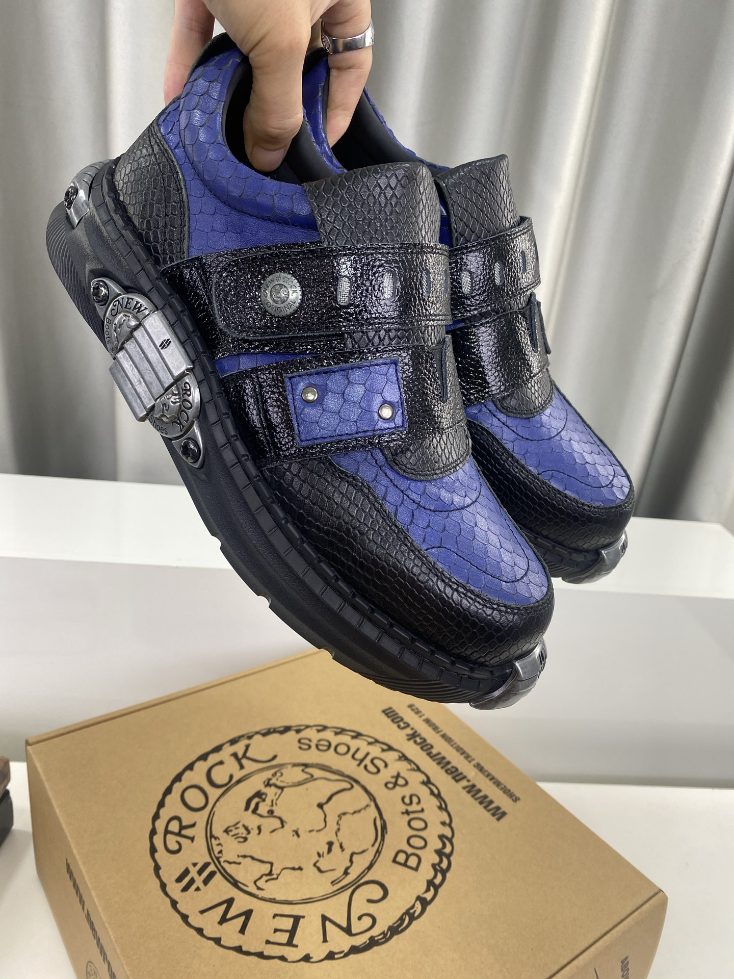 Calvin Klein Male Basic Shoes