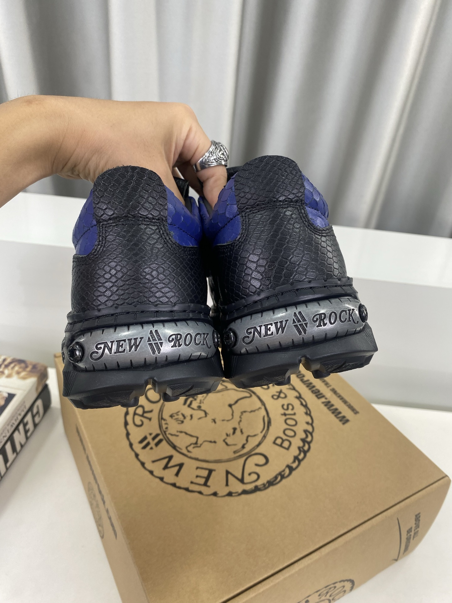 Calvin Klein Male Basic Shoes