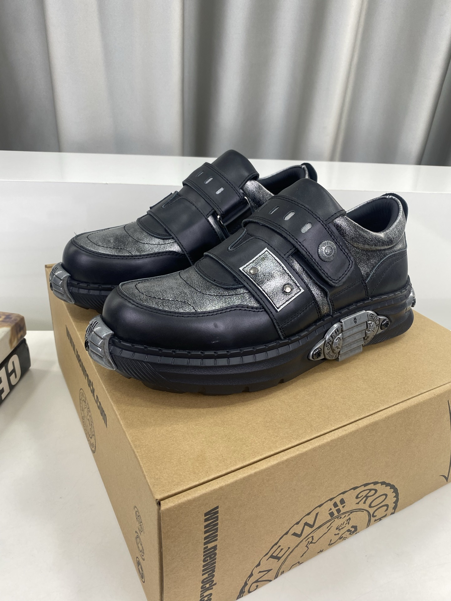 Calvin Klein Male Basic Shoes