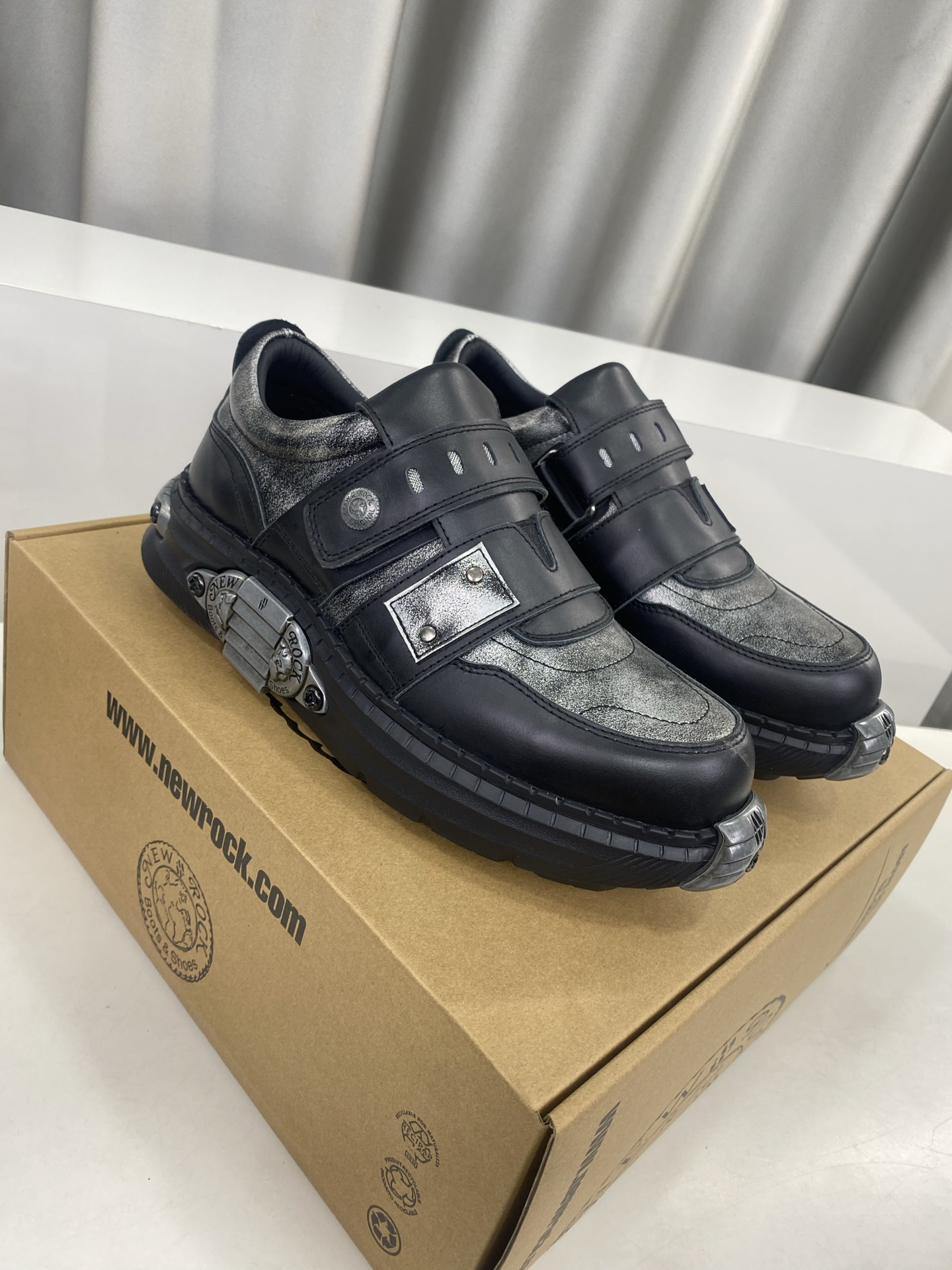 Calvin Klein Male Basic Shoes