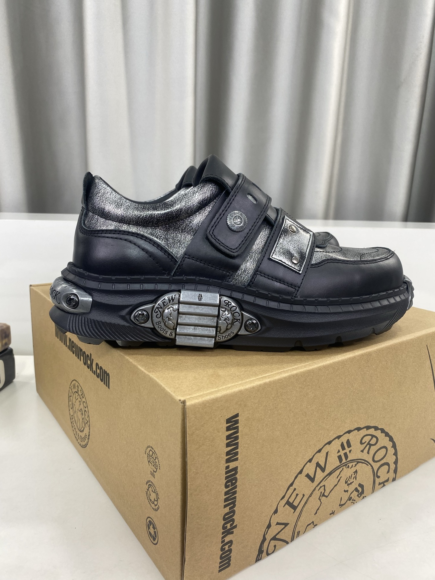 Calvin Klein Male Basic Shoes