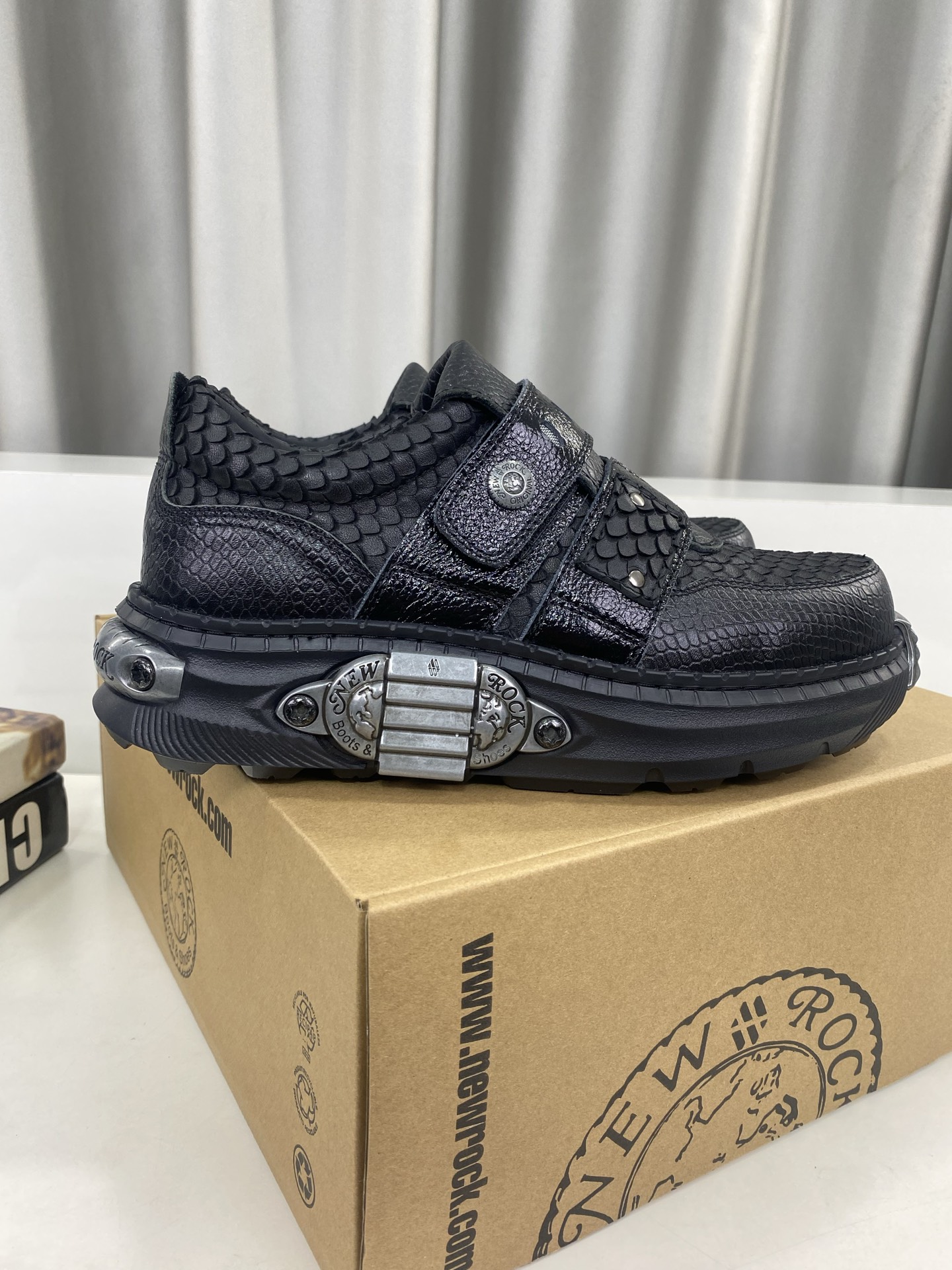 Calvin Klein Male Basic Shoes