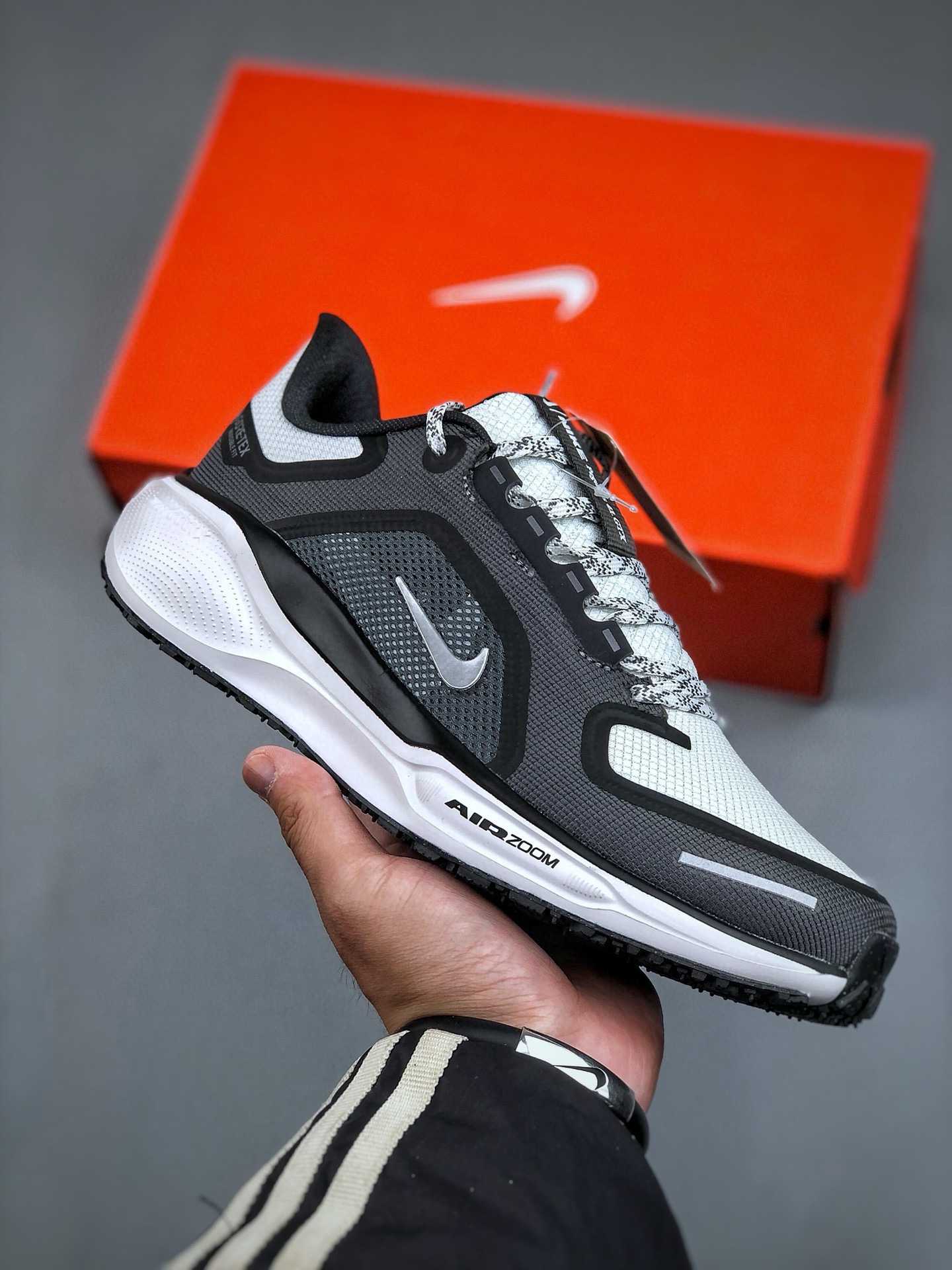 Nike Running Shoes M-s