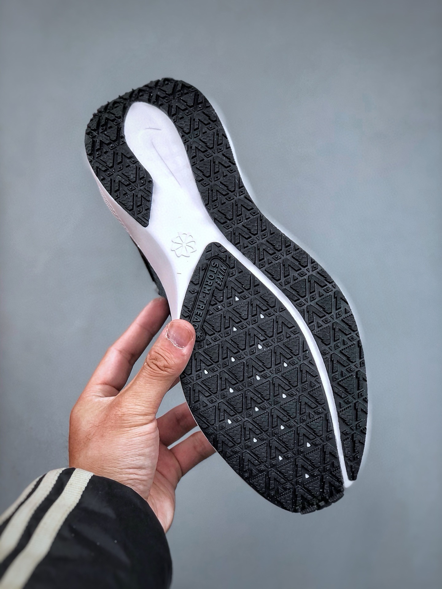 Nike Running Shoes M-s