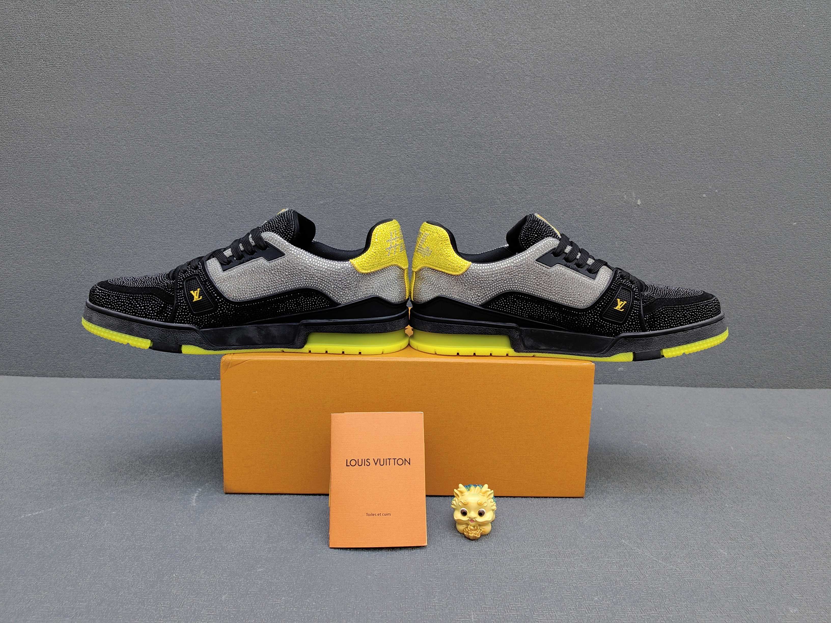 Basic Shoes M-l-s