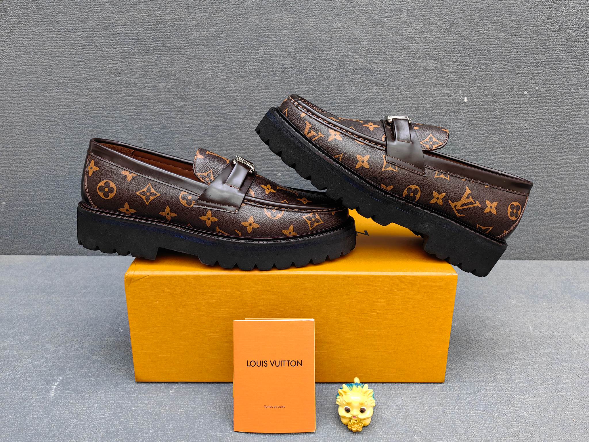 Louis Vuitton Male Loafers Real Leather L