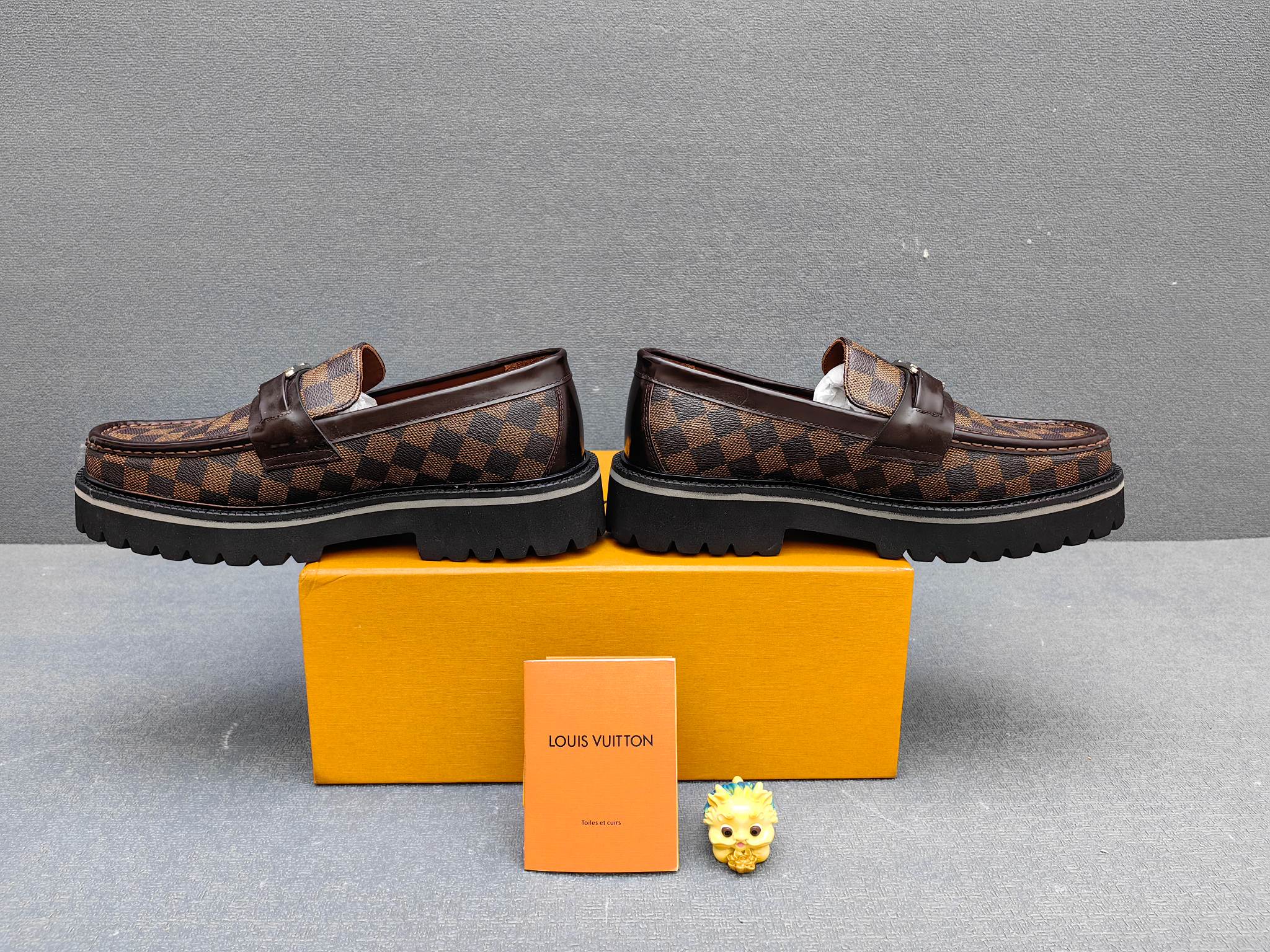 Louis Vuitton Male Loafers Real Leather L