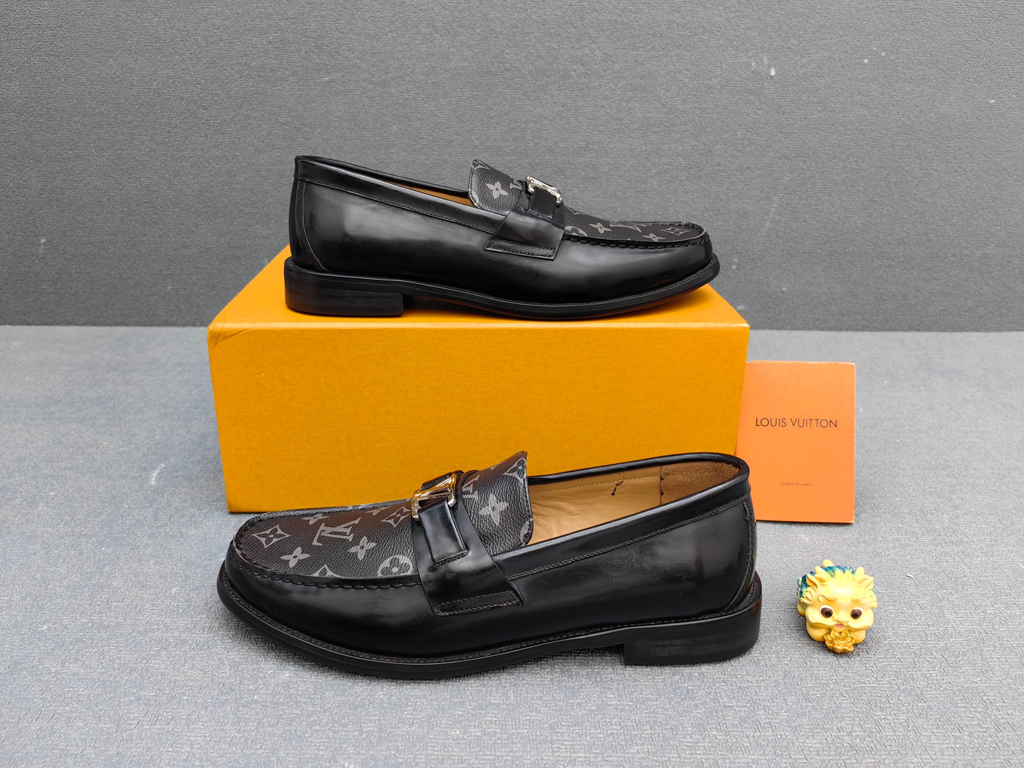Louis Vuitton Male Loafers Real Leather L