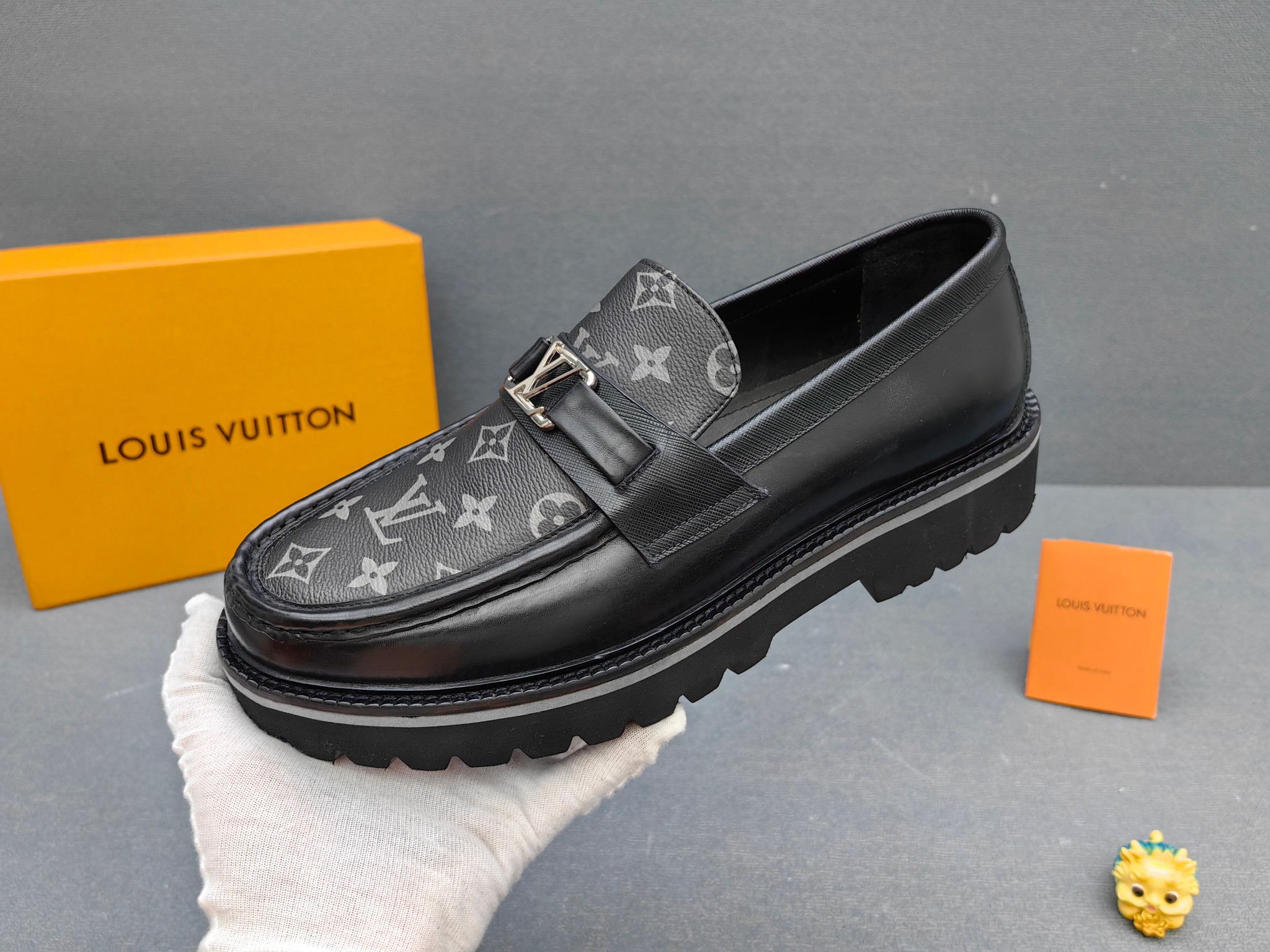 Louis Vuitton Male Loafers Real Leather L