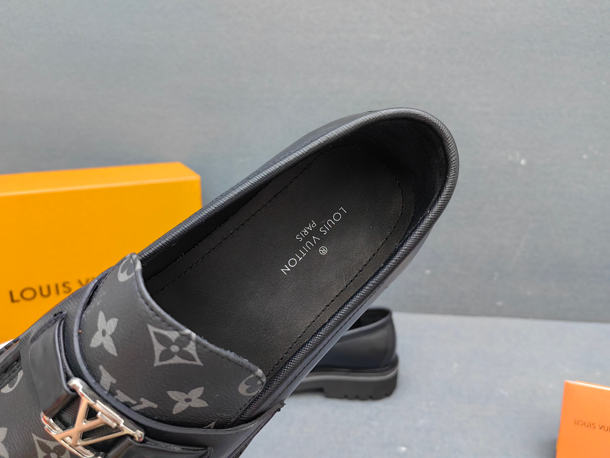 Louis Vuitton Male Loafers Real Leather L