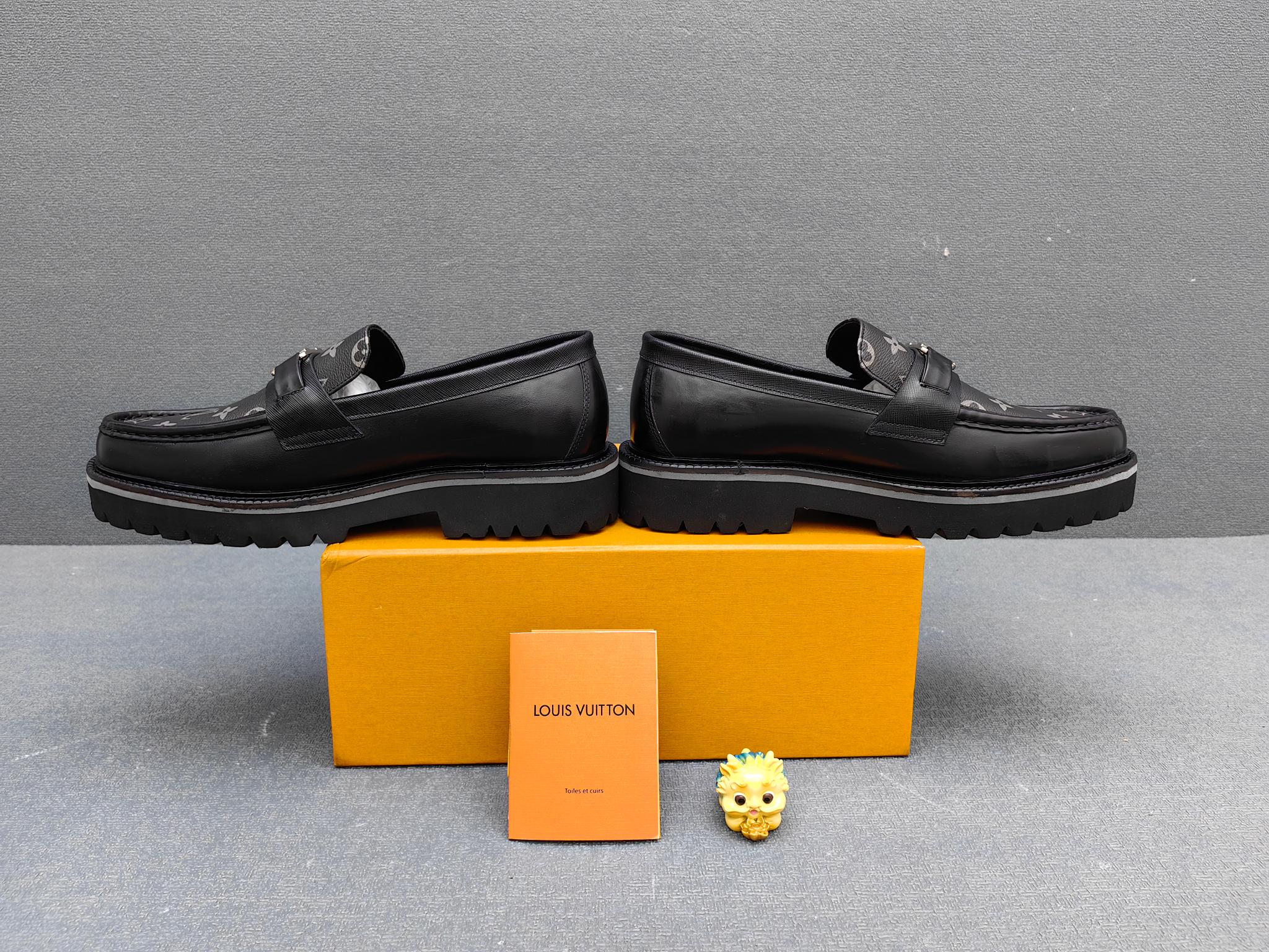 Louis Vuitton Male Loafers Real Leather L