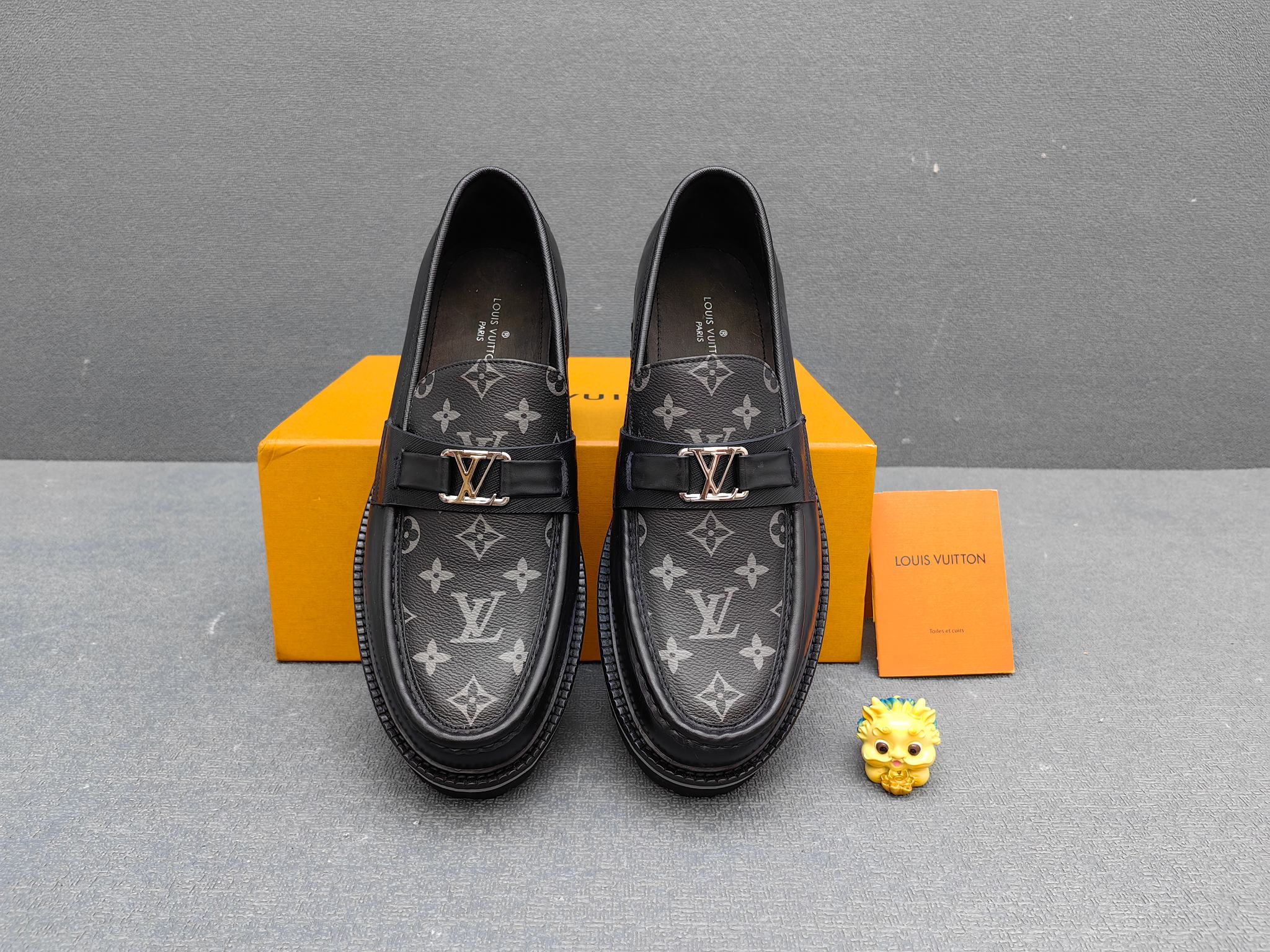 Louis Vuitton Male Loafers Real Leather L